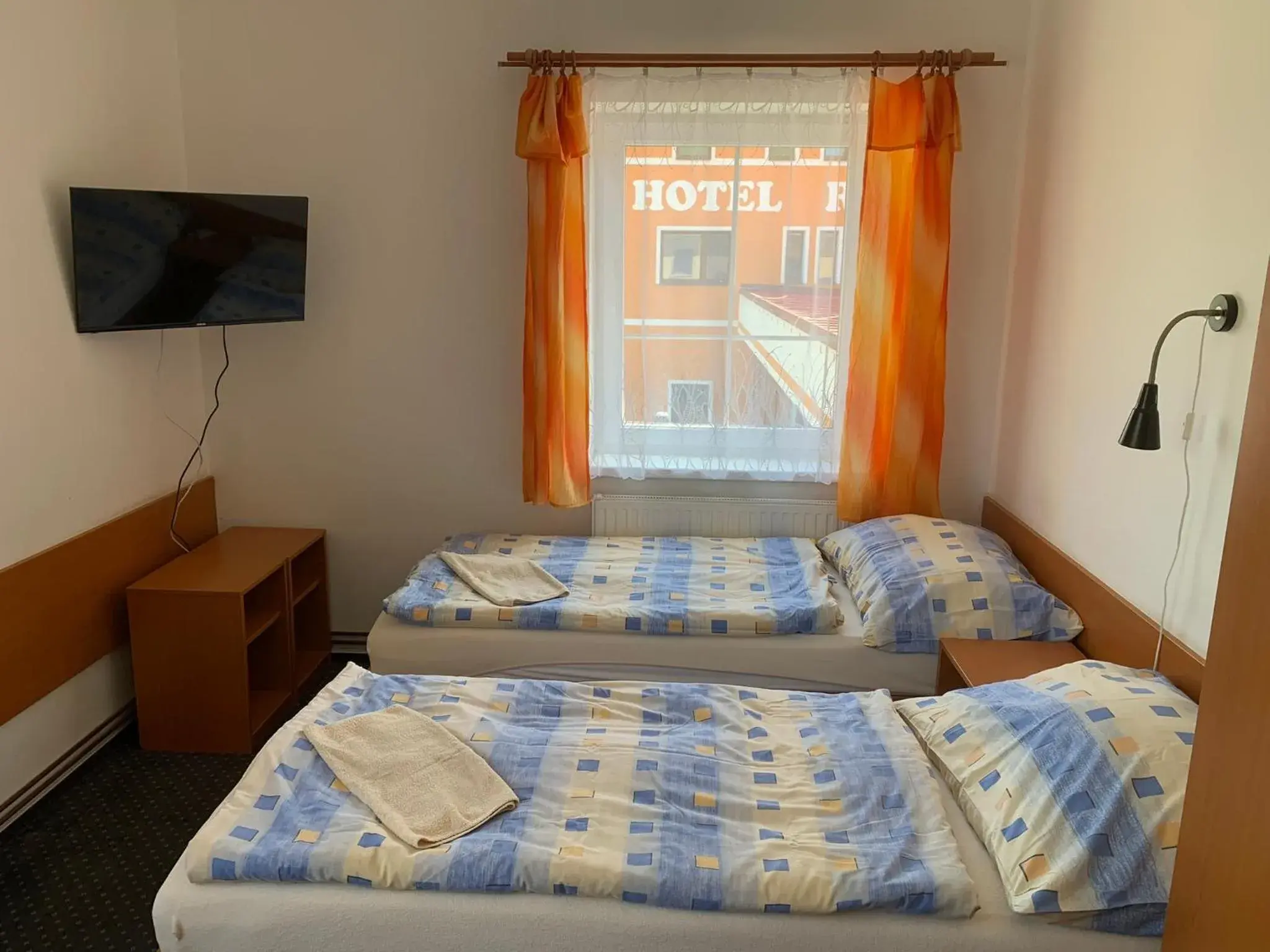 Economy Twin Room - single occupancy in Hotel Rabbit Economy Twin Room - single occupancy in Hotel Rabbit