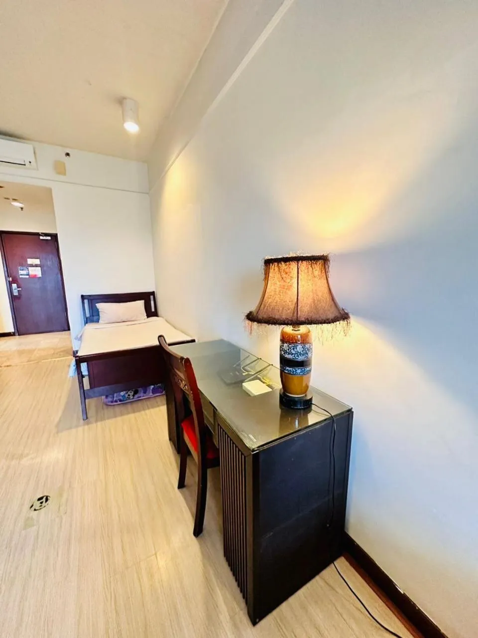 KL COZY GOLD SUITE At TIMES SQUARE