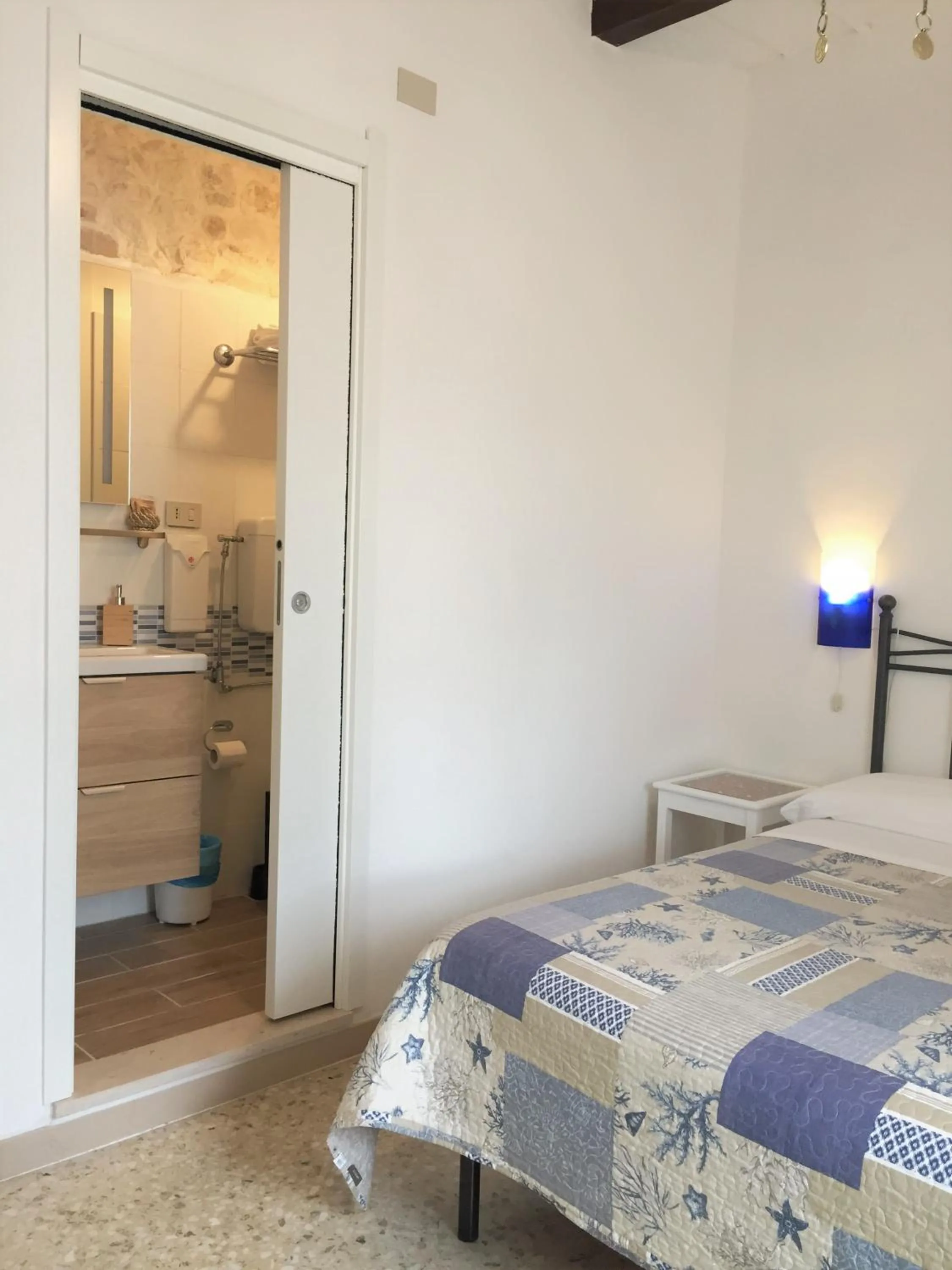 Bedroom, Bed in Zimmer Camere