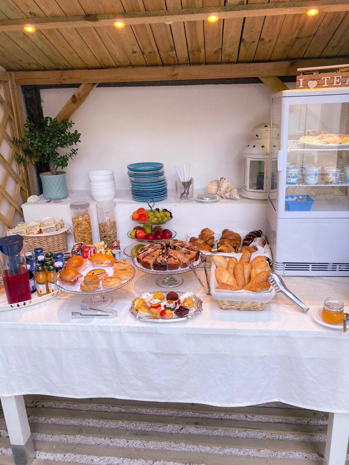 Breakfast in Zimmer Camere