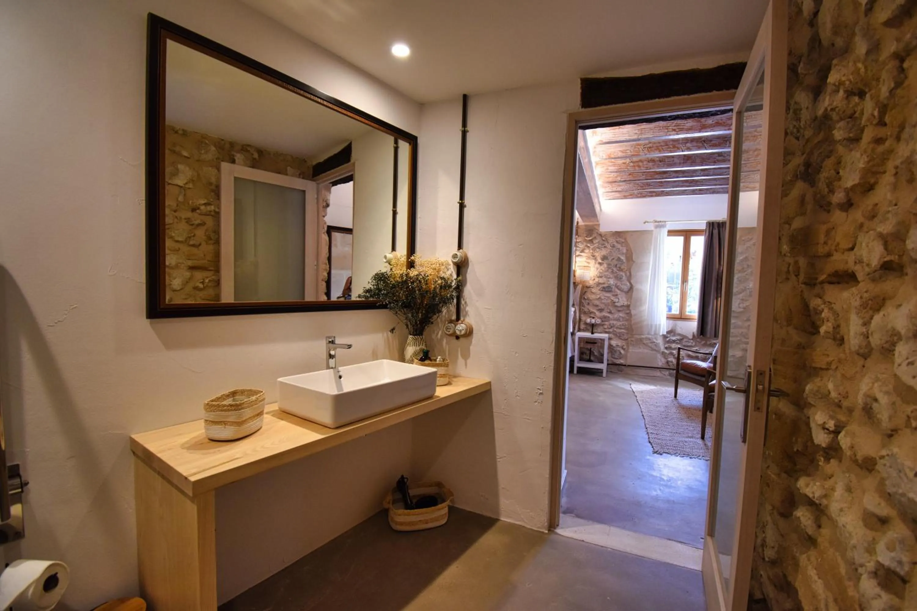 Bathroom in Calvario Plaza Hotel