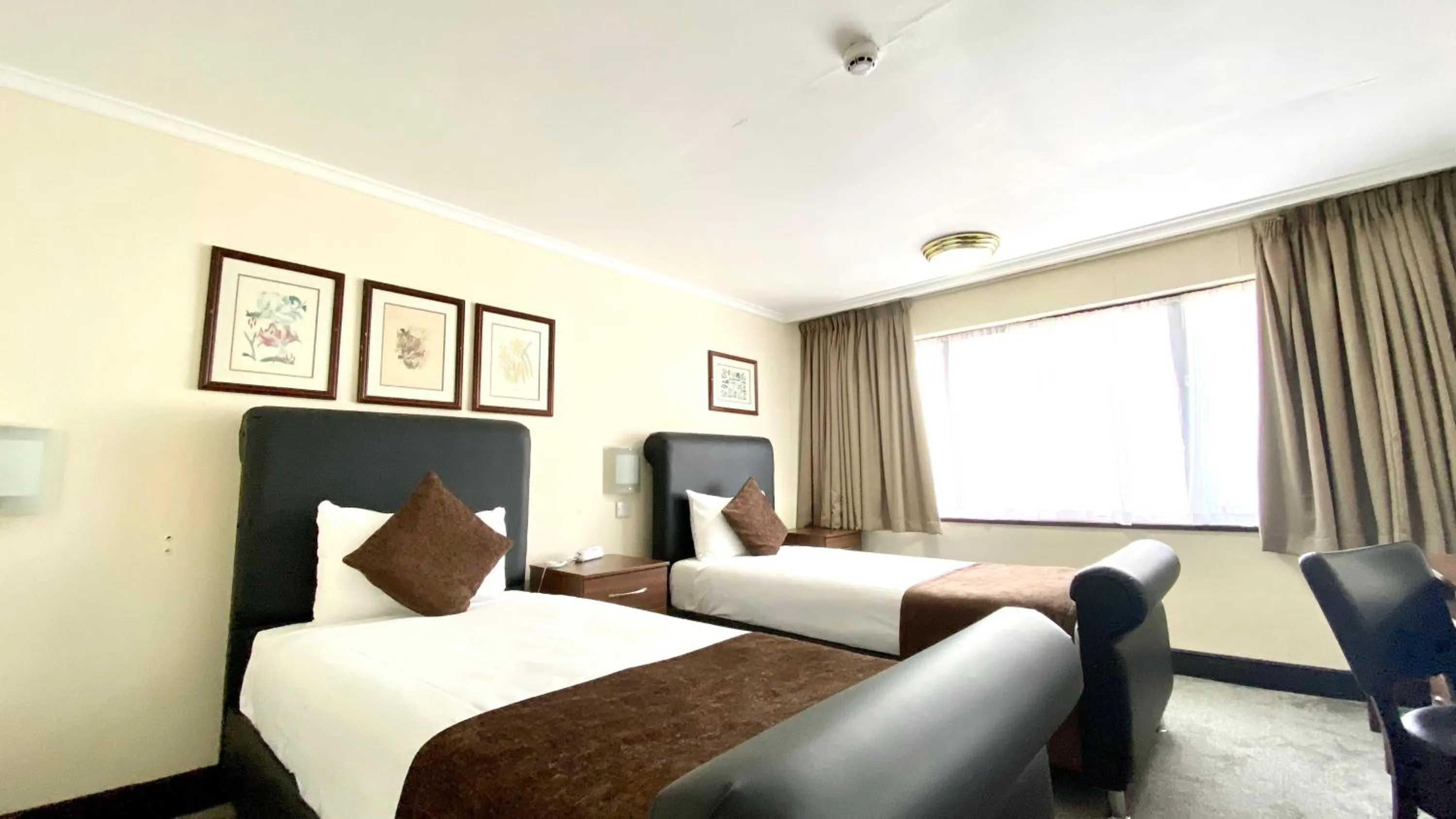 Bed in Europa Gatwick Hotel