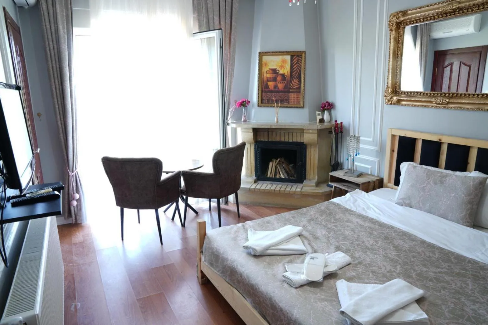 Living room, Bed in BUTTERFLY BOUTIQUE HOTEL AĞVA