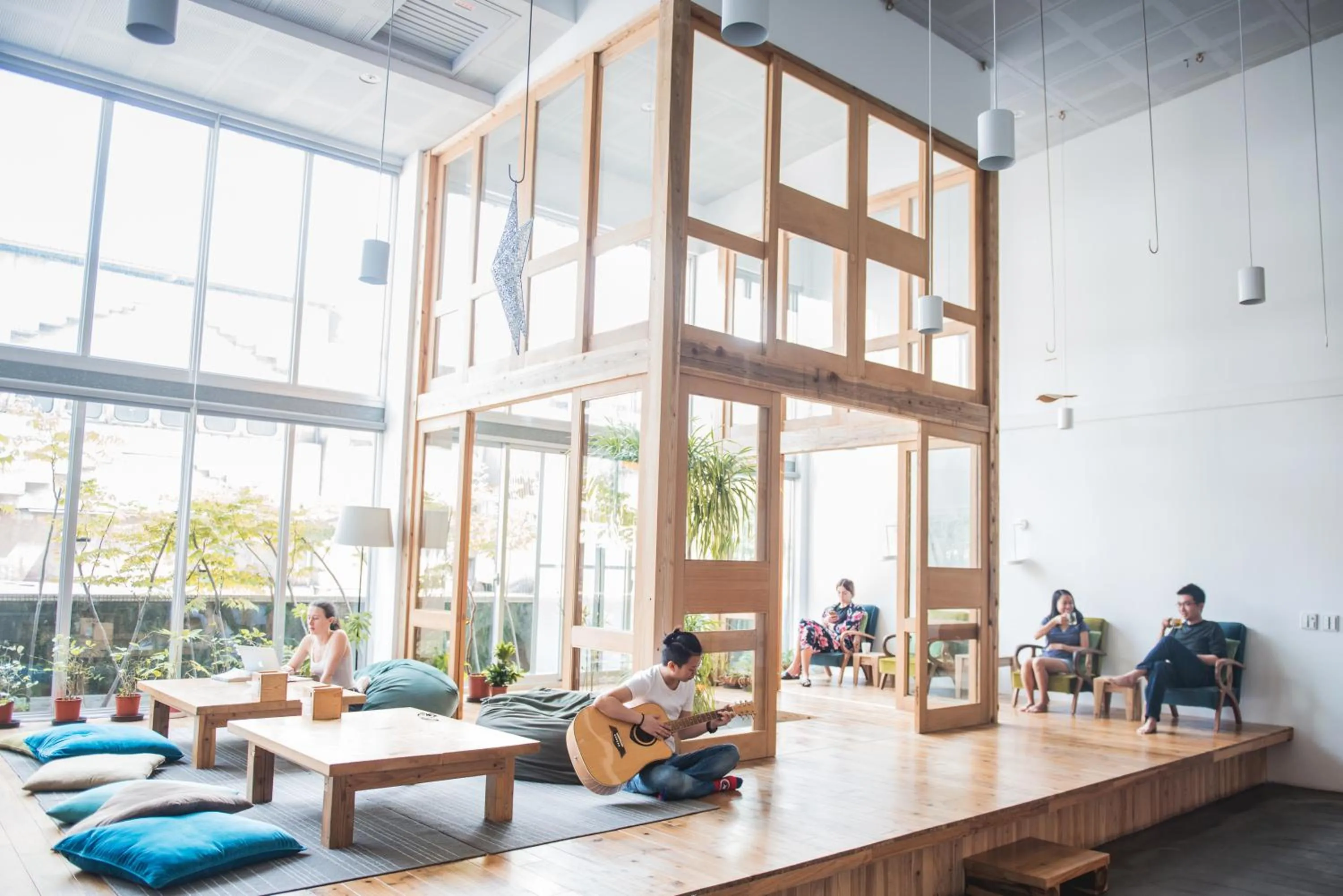 Communal lounge/ TV room in Star Hostel Taipei Main Station