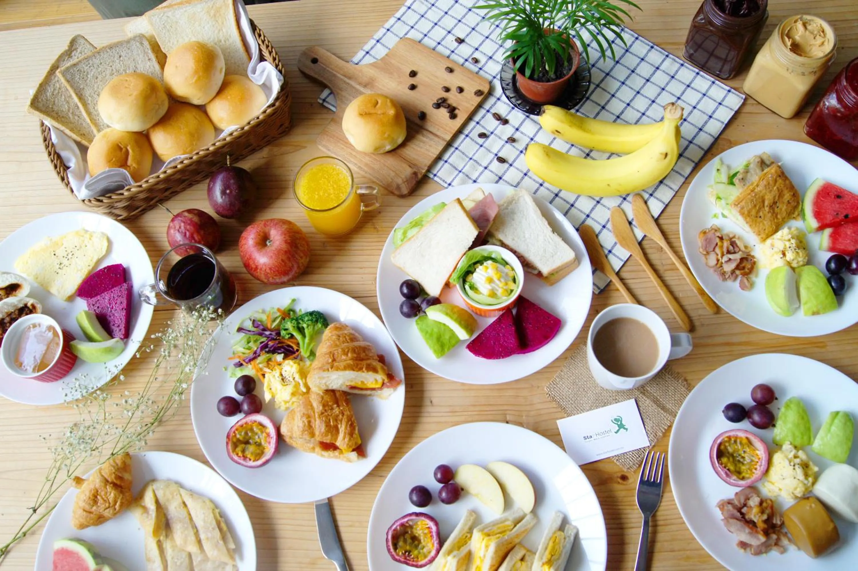 Breakfast in Star Hostel Taipei Main Station