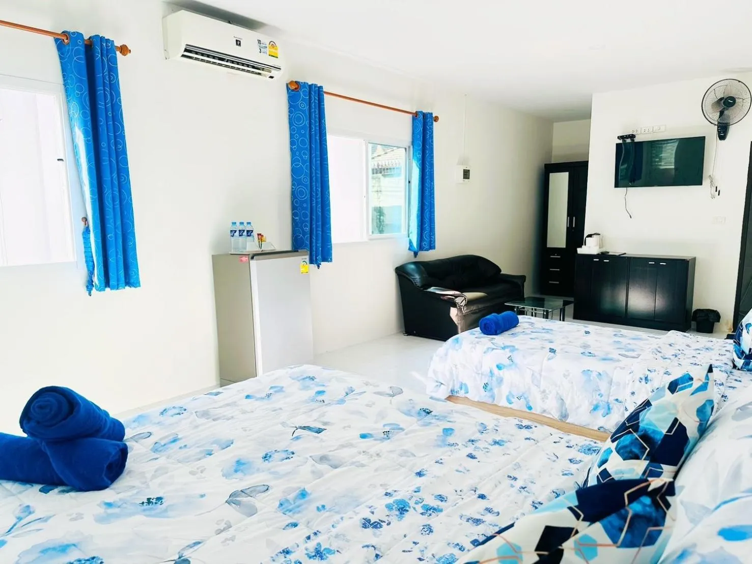 Bed in Billabong Golf Club & Resort