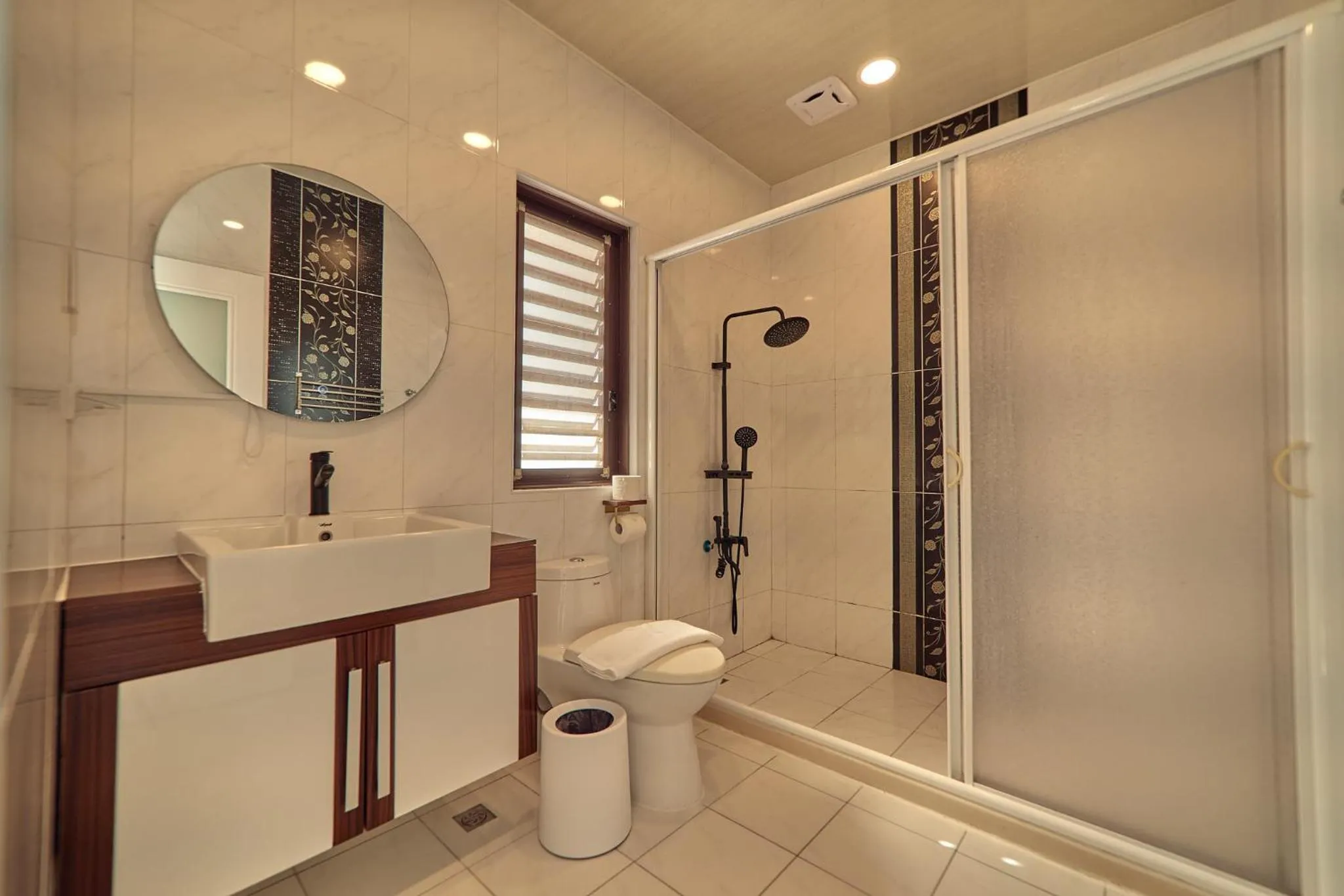 Bathroom in Cliff Villa