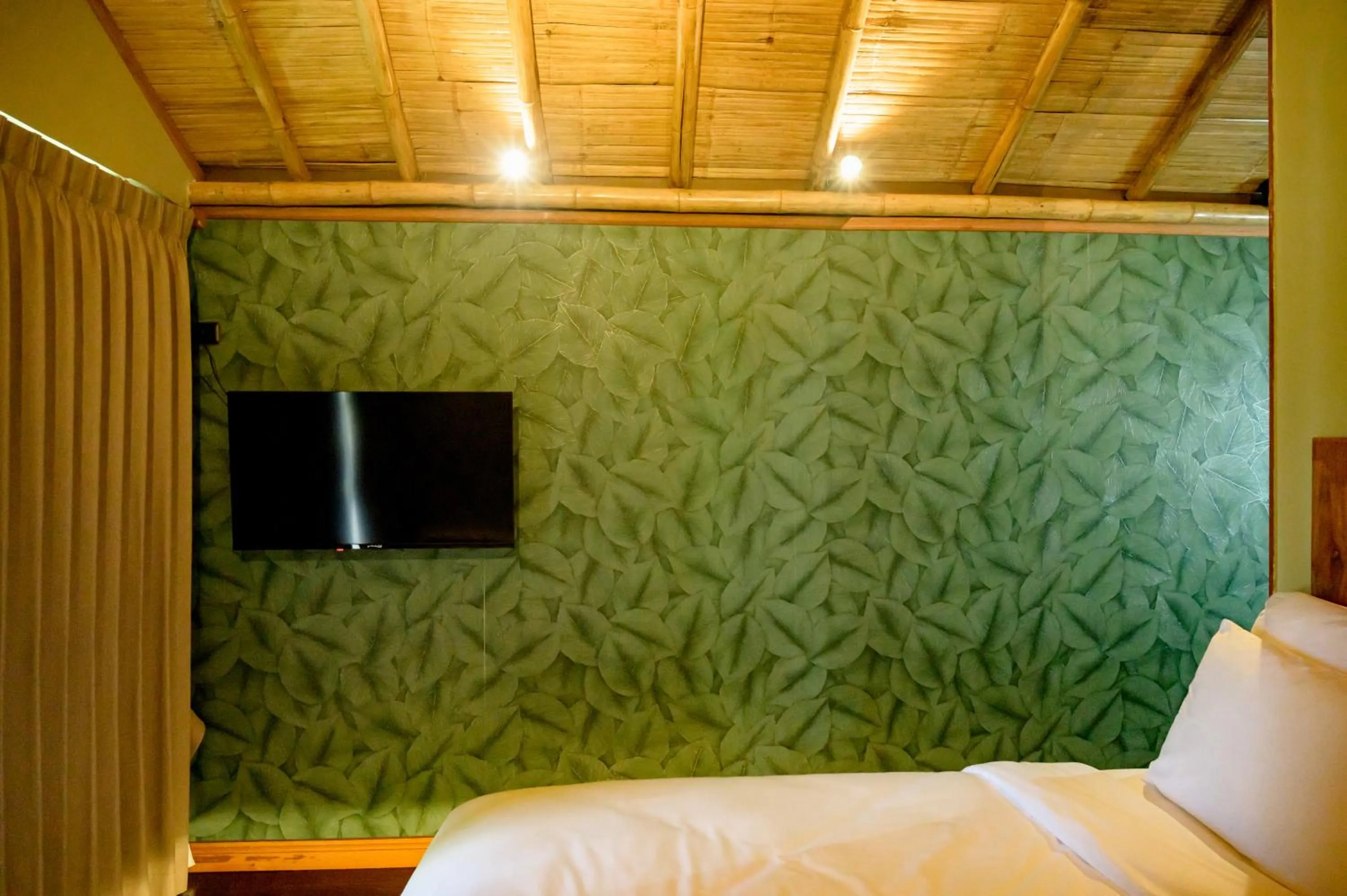 Bed in Earth Elements Eco Resort
