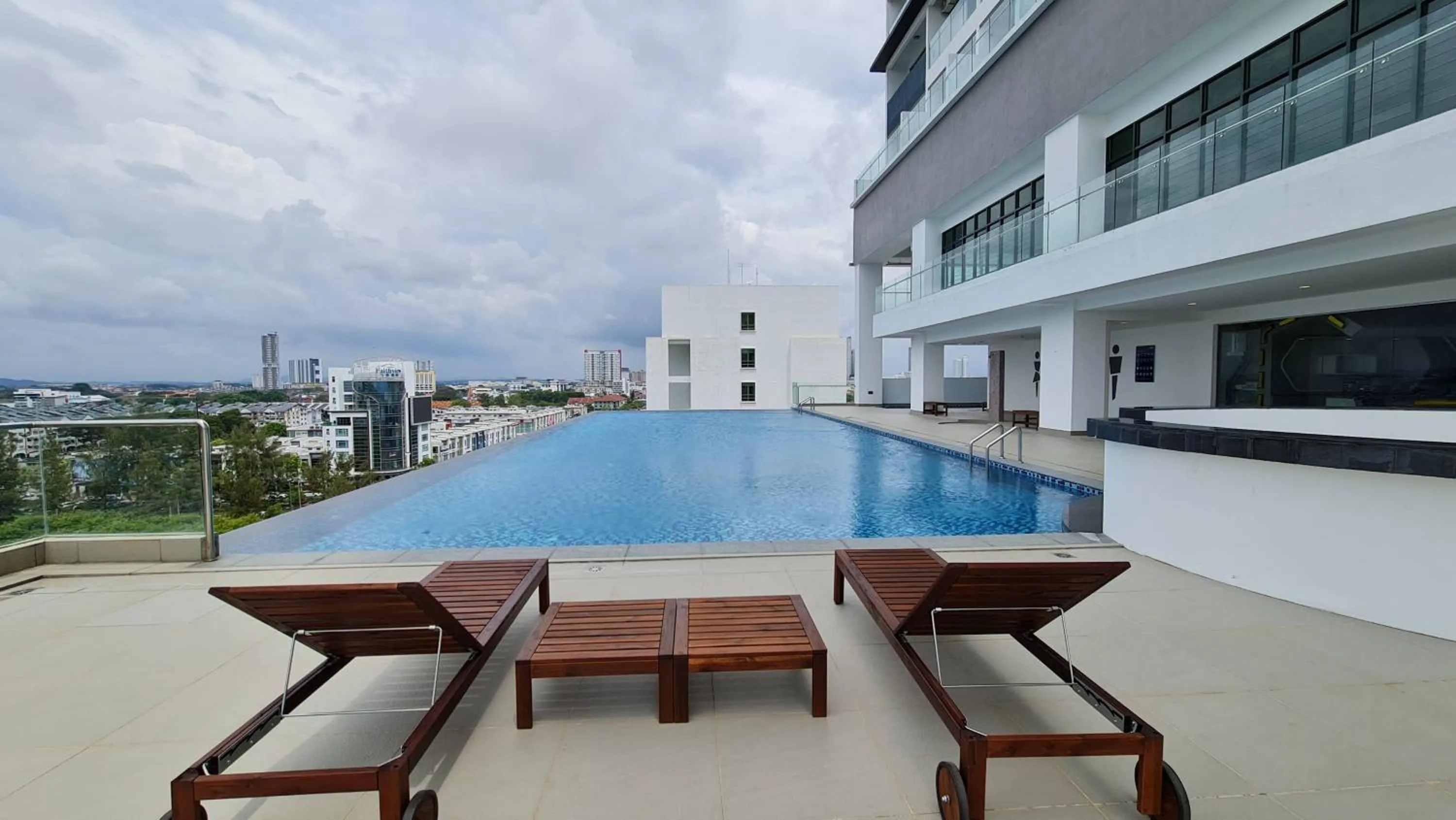 Swimming pool in The Penthouse and Suite SGR Melaka