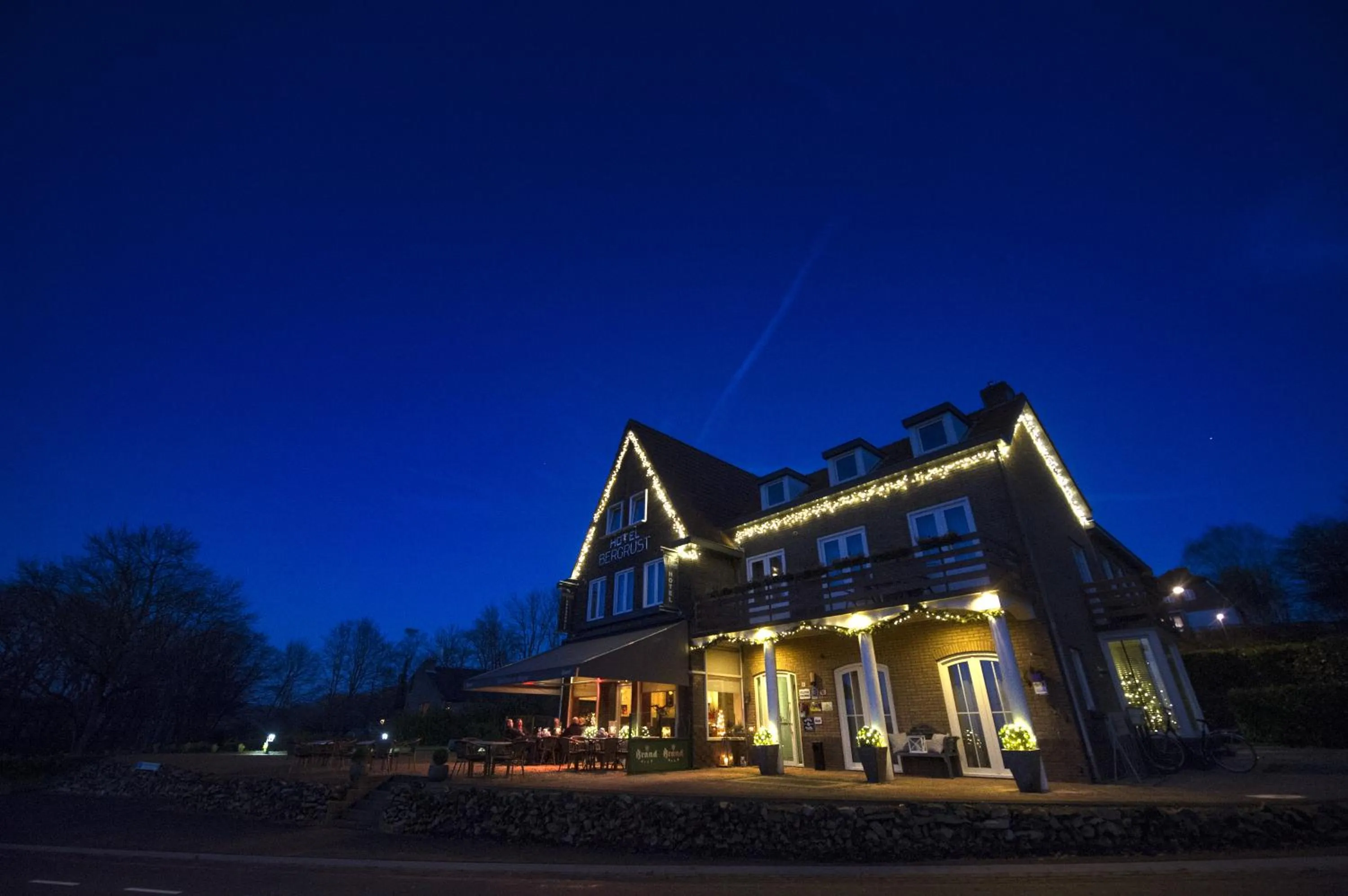 Facade/entrance in Hotel Bergrust