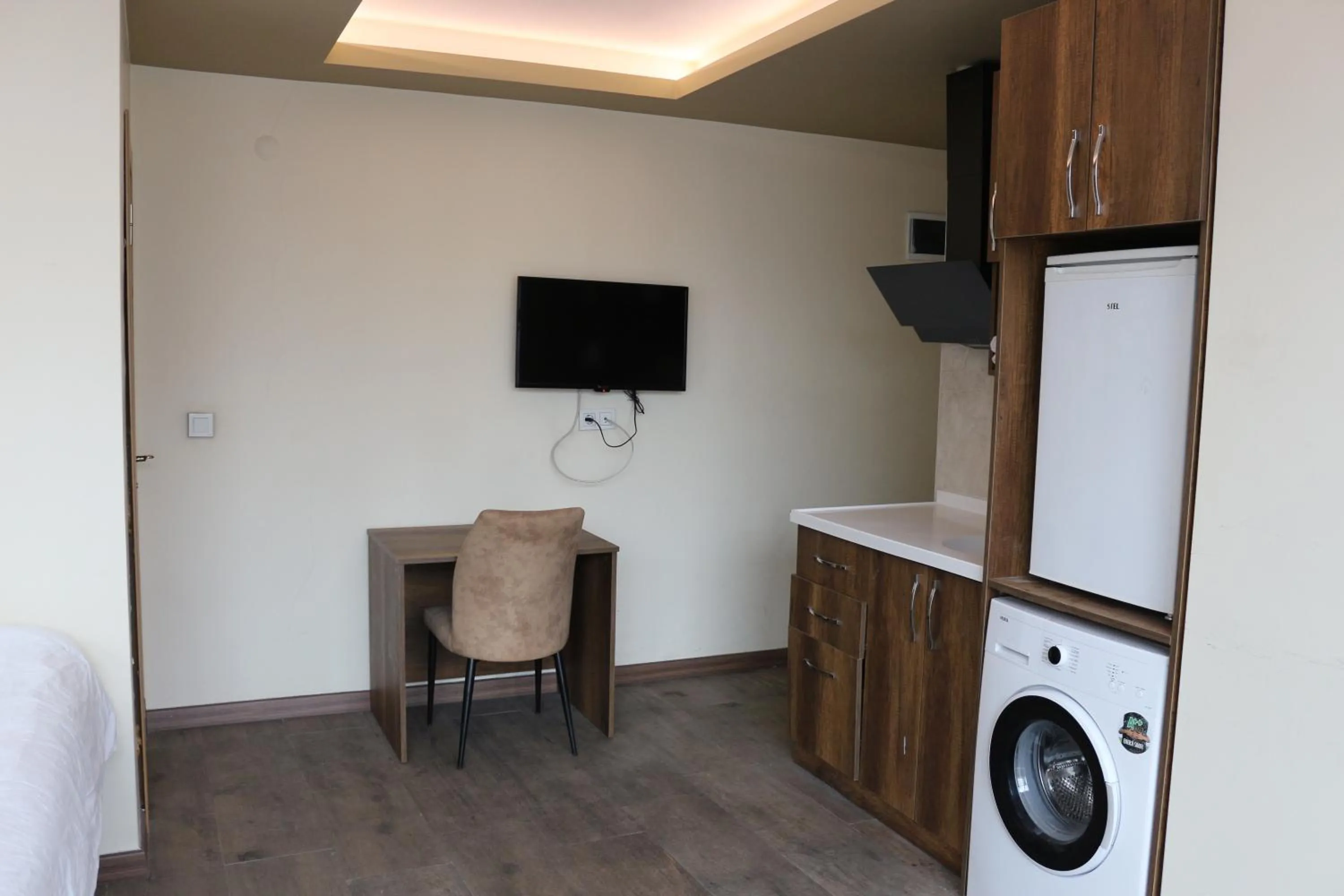 TV and multimedia in Center Room Otel