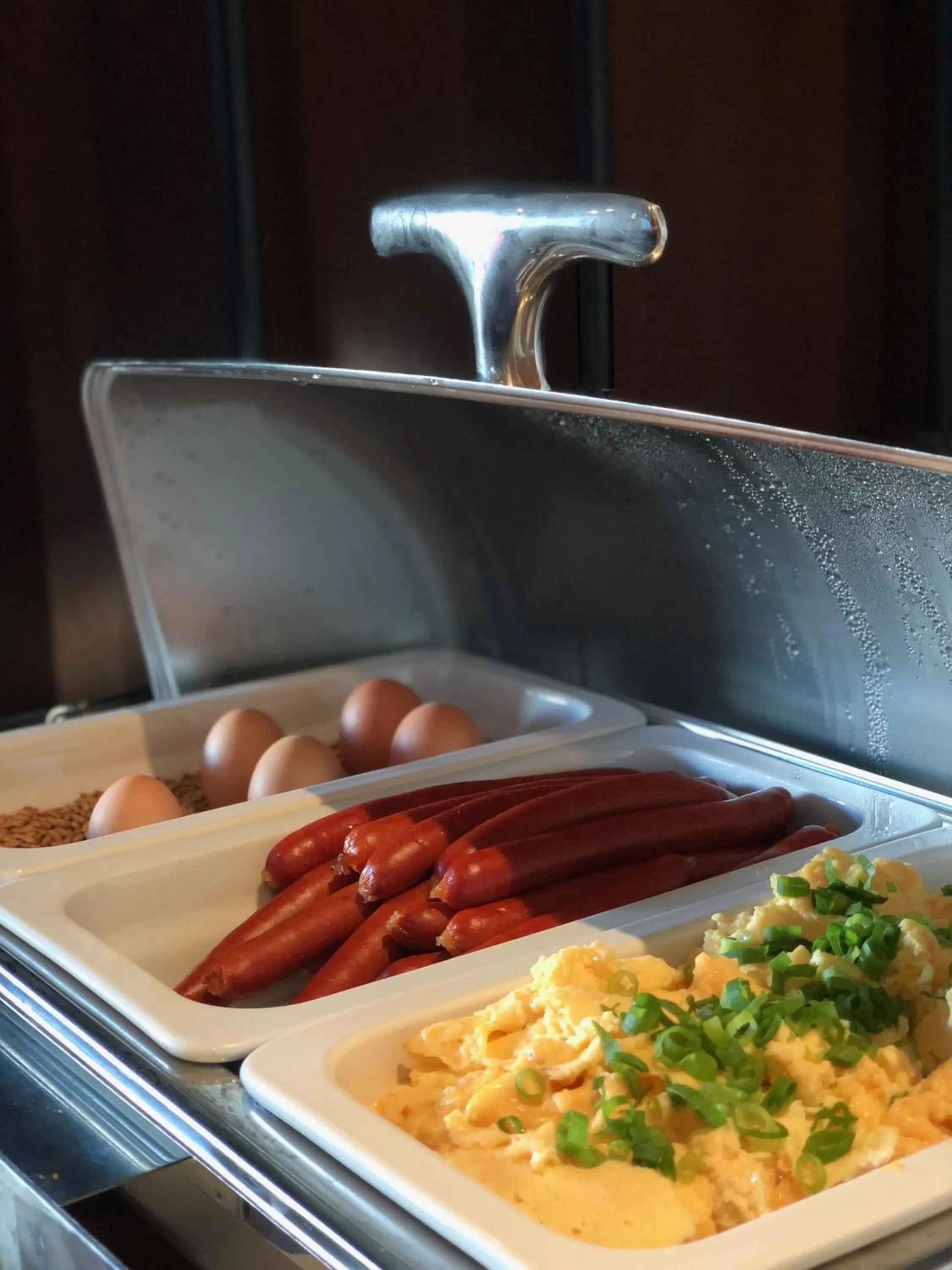 Breakfast in Hotel Bobr