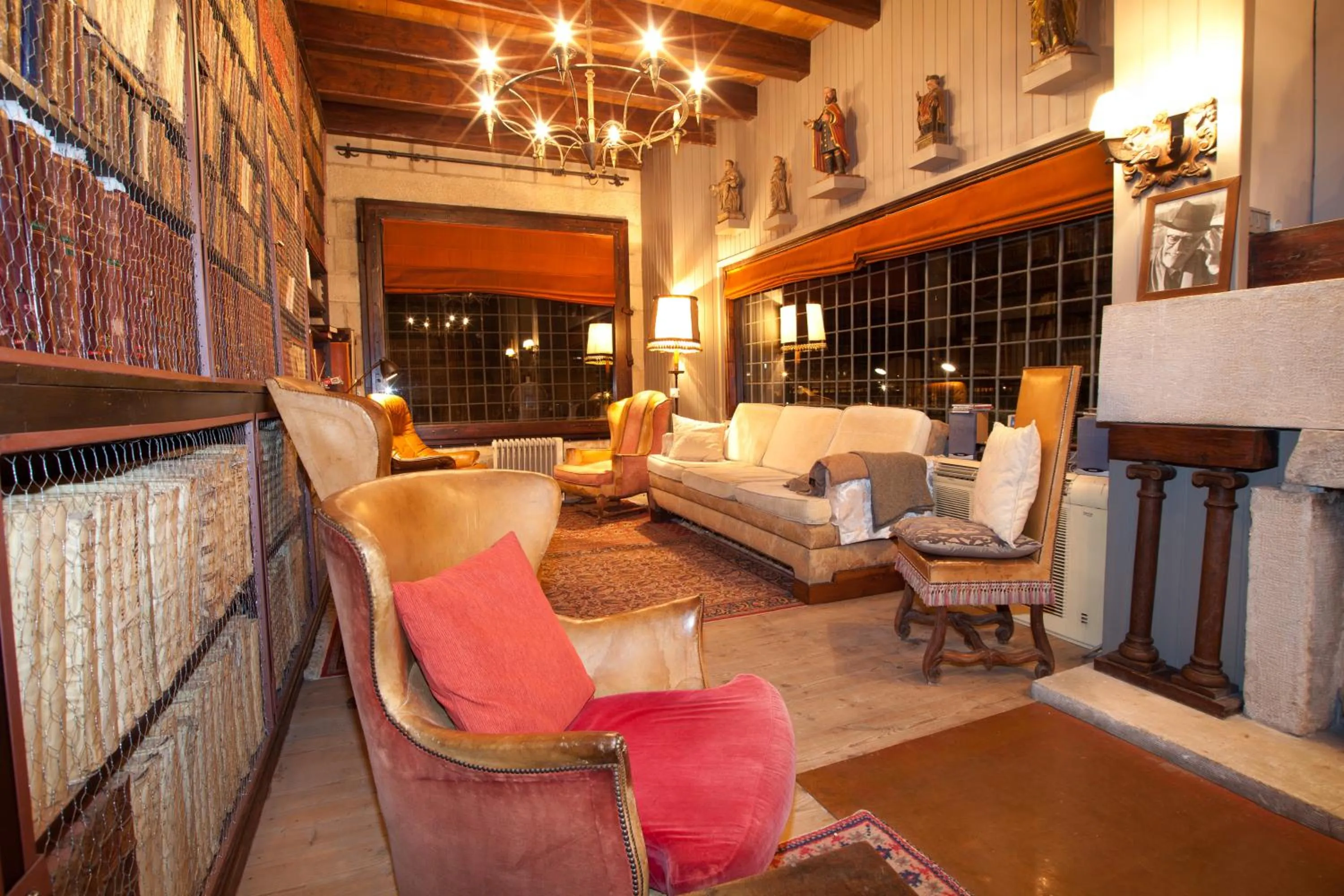 Library in Lo Palauet de la Muralla