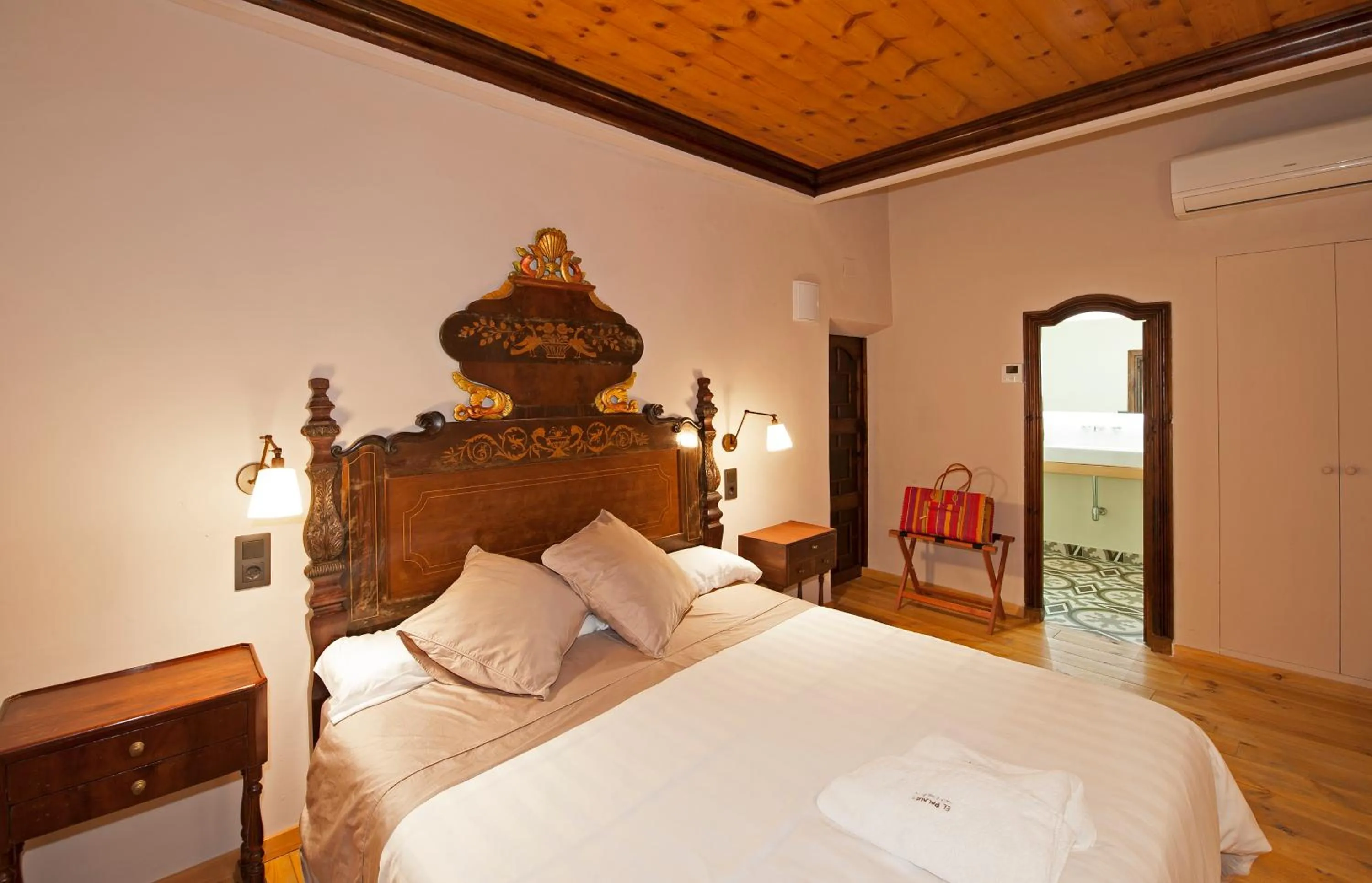 Bedroom, Bed in Lo Palauet de la Muralla