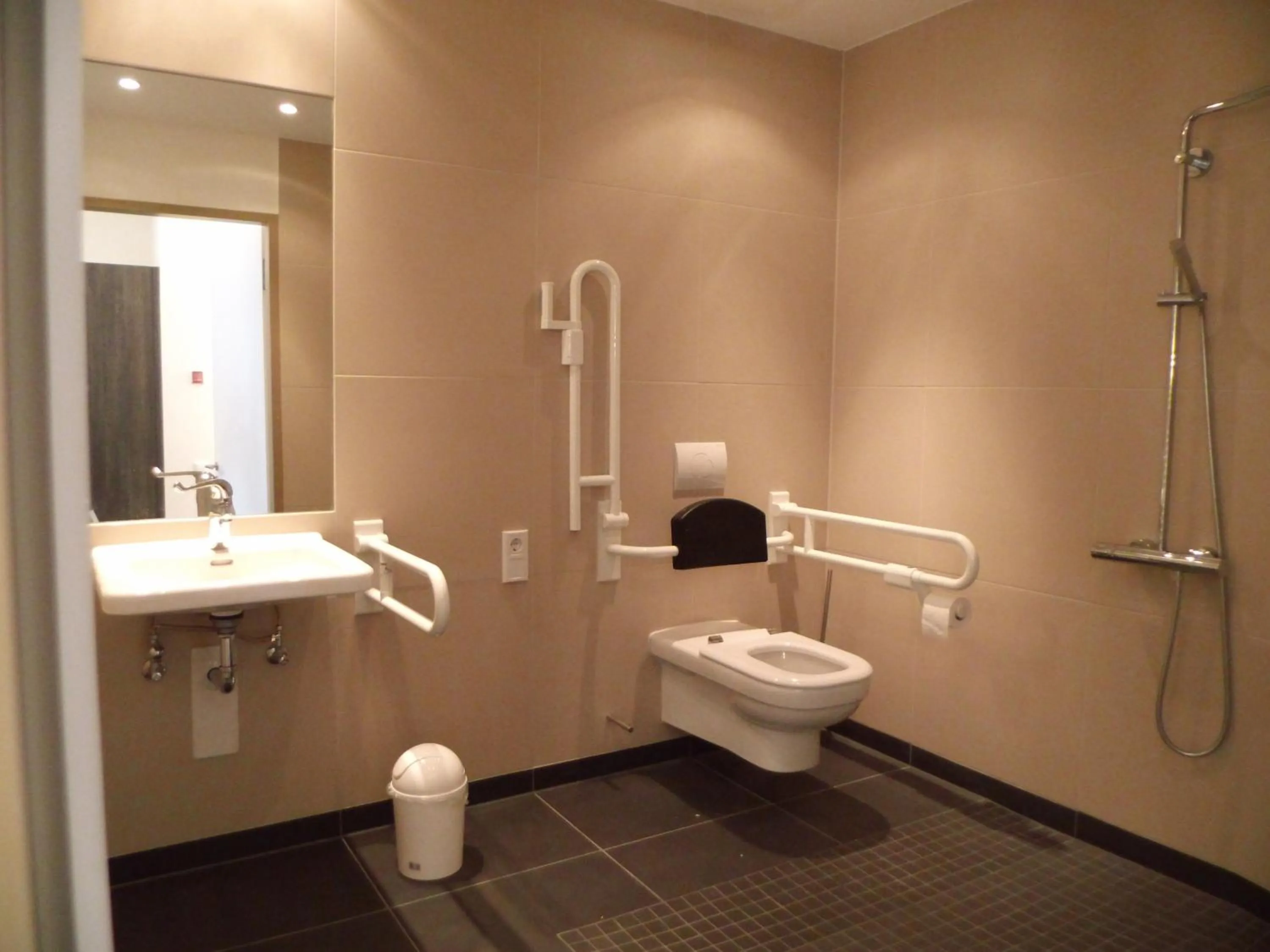 Bathroom in Boardinghaus Weinberg Campus