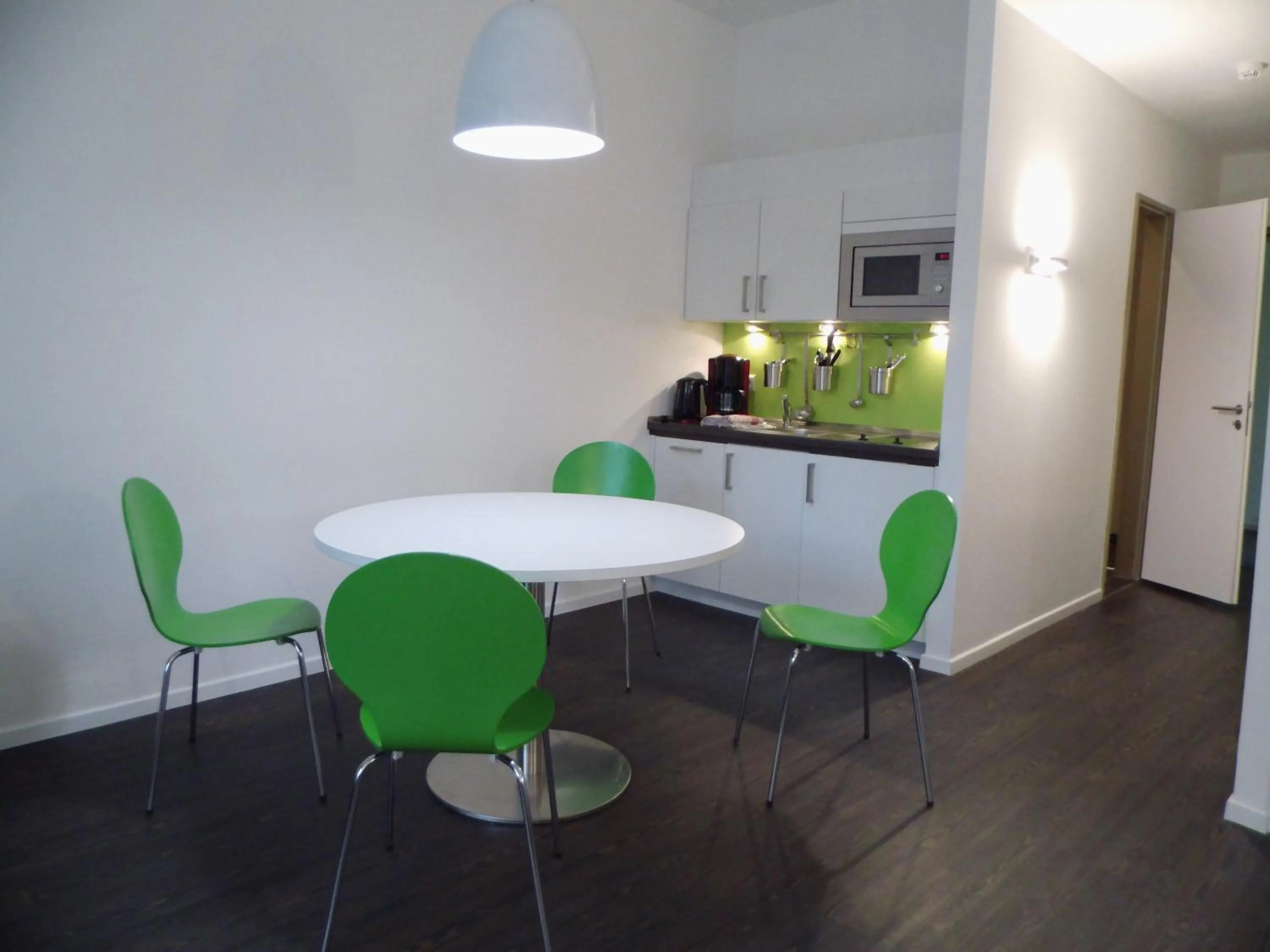 Kitchen or kitchenette in Boardinghaus Weinberg Campus