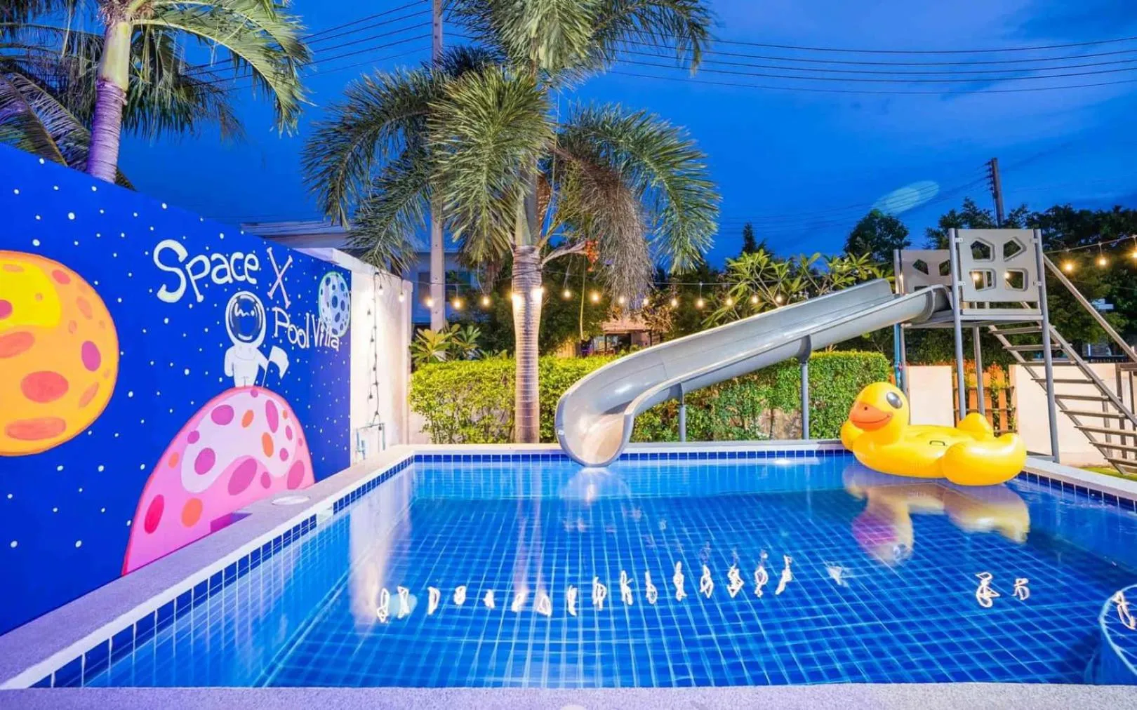 Space X Slider 4 Bedrooms Pool Villa Huahin