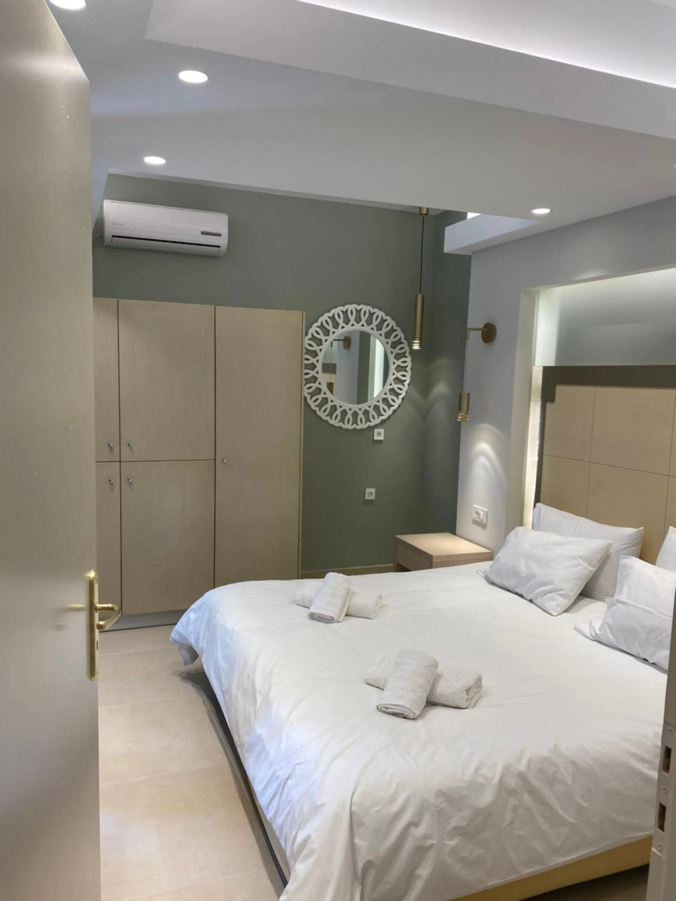 Photo of the whole room, Bed in Elena Village Hotel & Suites