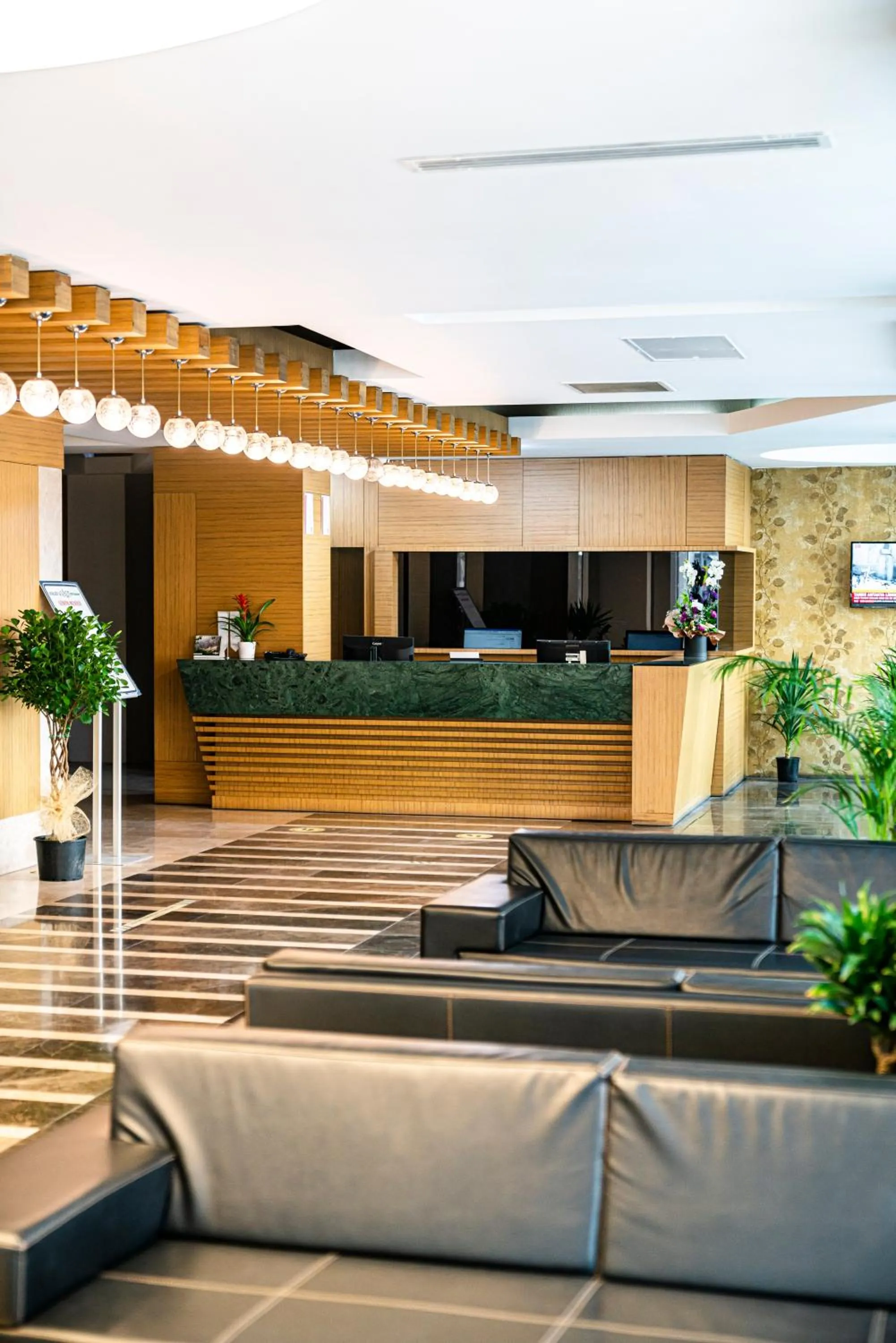 Lobby or reception in HALLEY OTEL