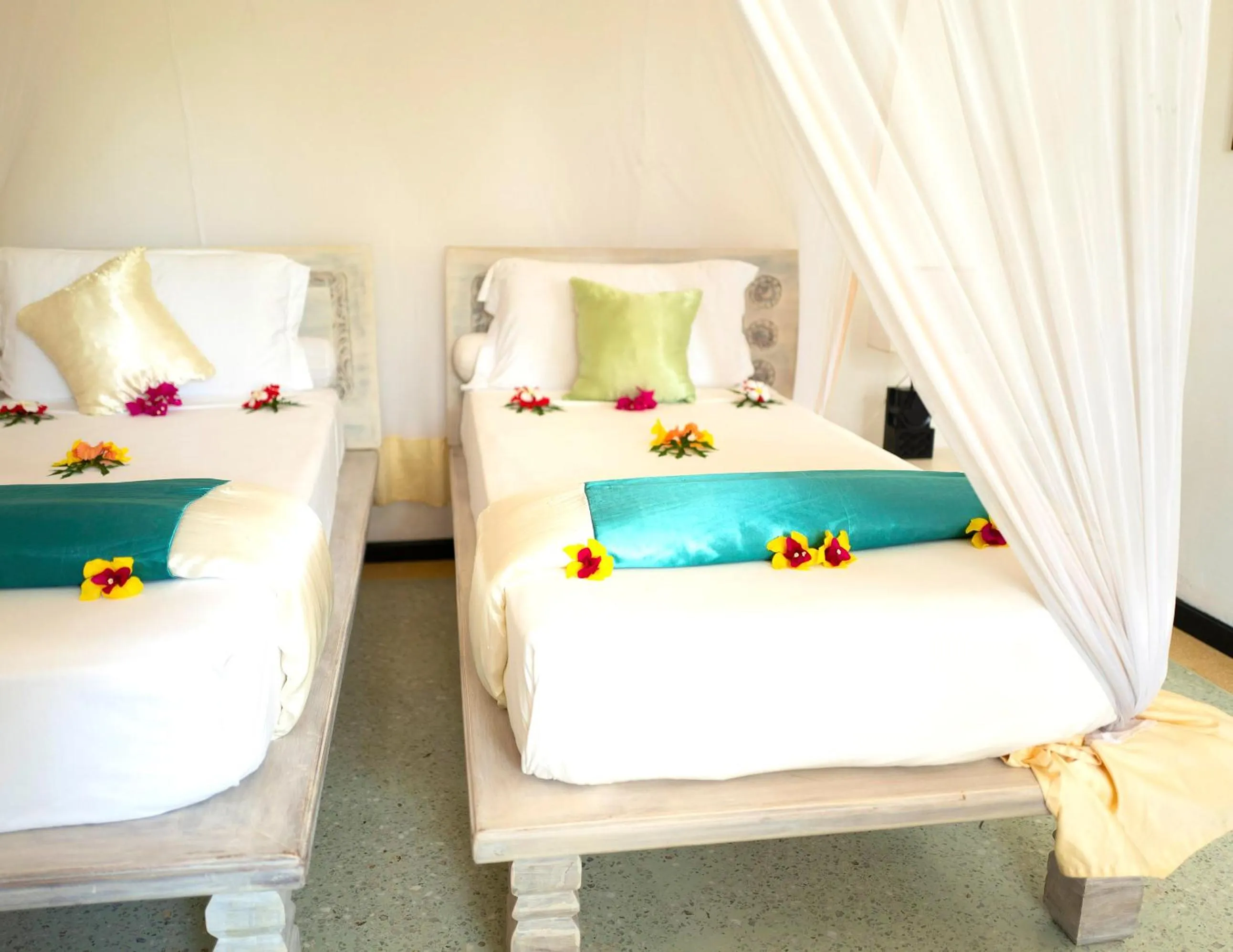 Bed in Pongwe Bay Resort