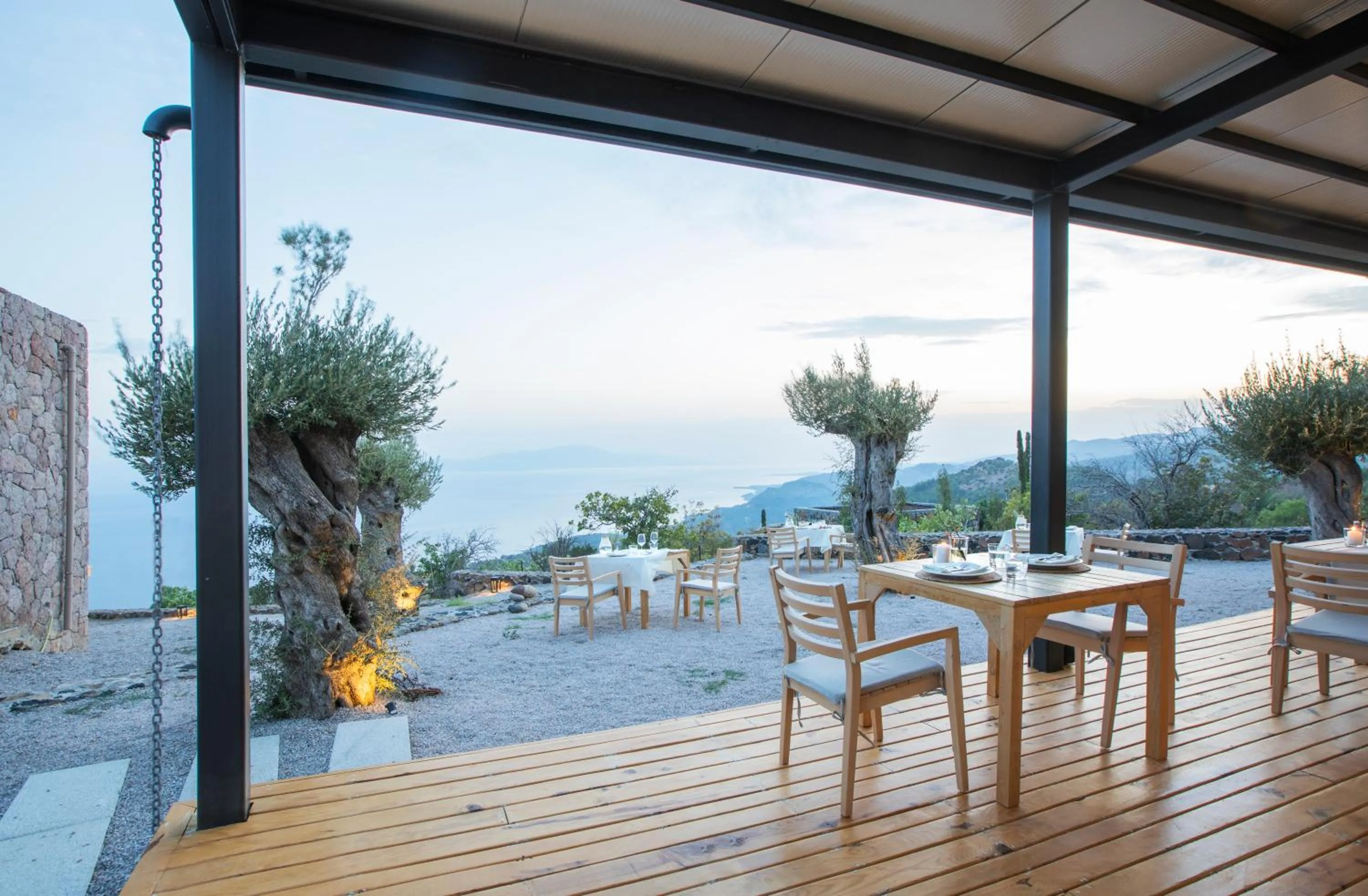 Dining area in Momos Otel