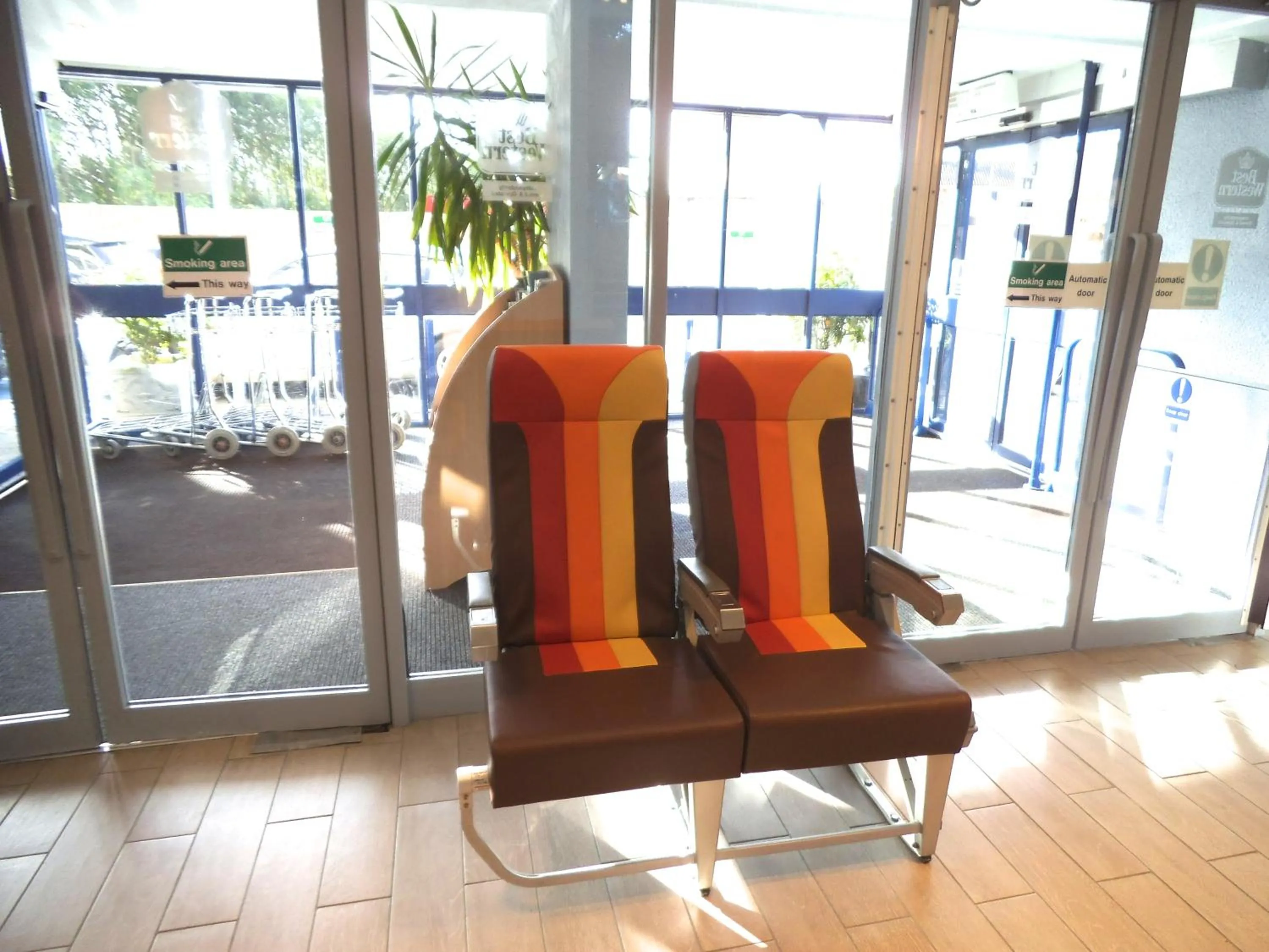 Lobby or reception in Airport Inn Gatwick