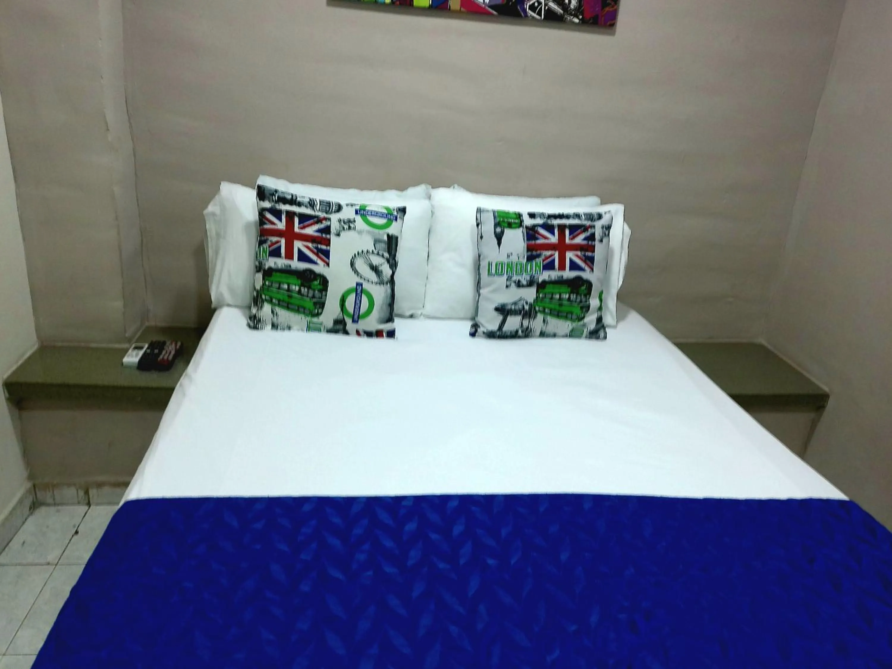 Bed in Hotel Casa Boston Inn by Finerh