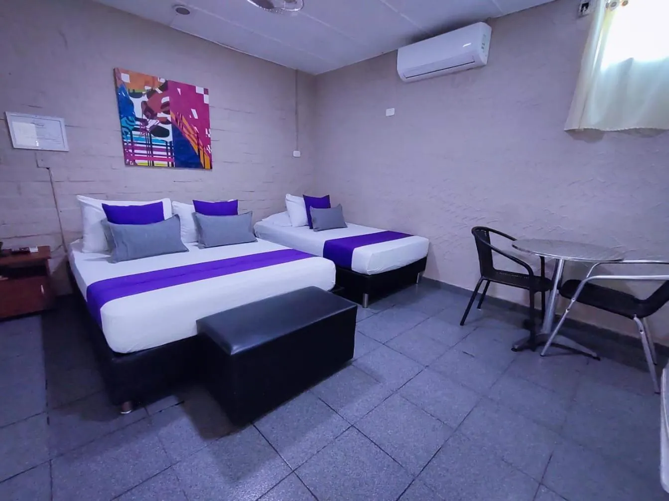 Triple Room in Hotel Casa Boston Inn by Finerh