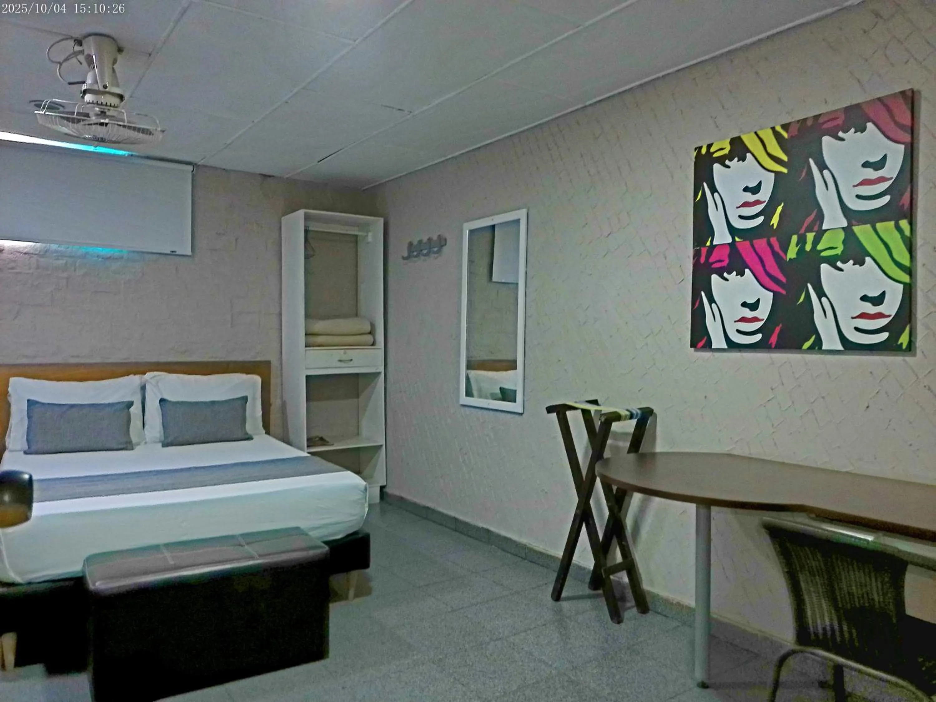 Bed in Hotel Casa Boston Inn by Finerh