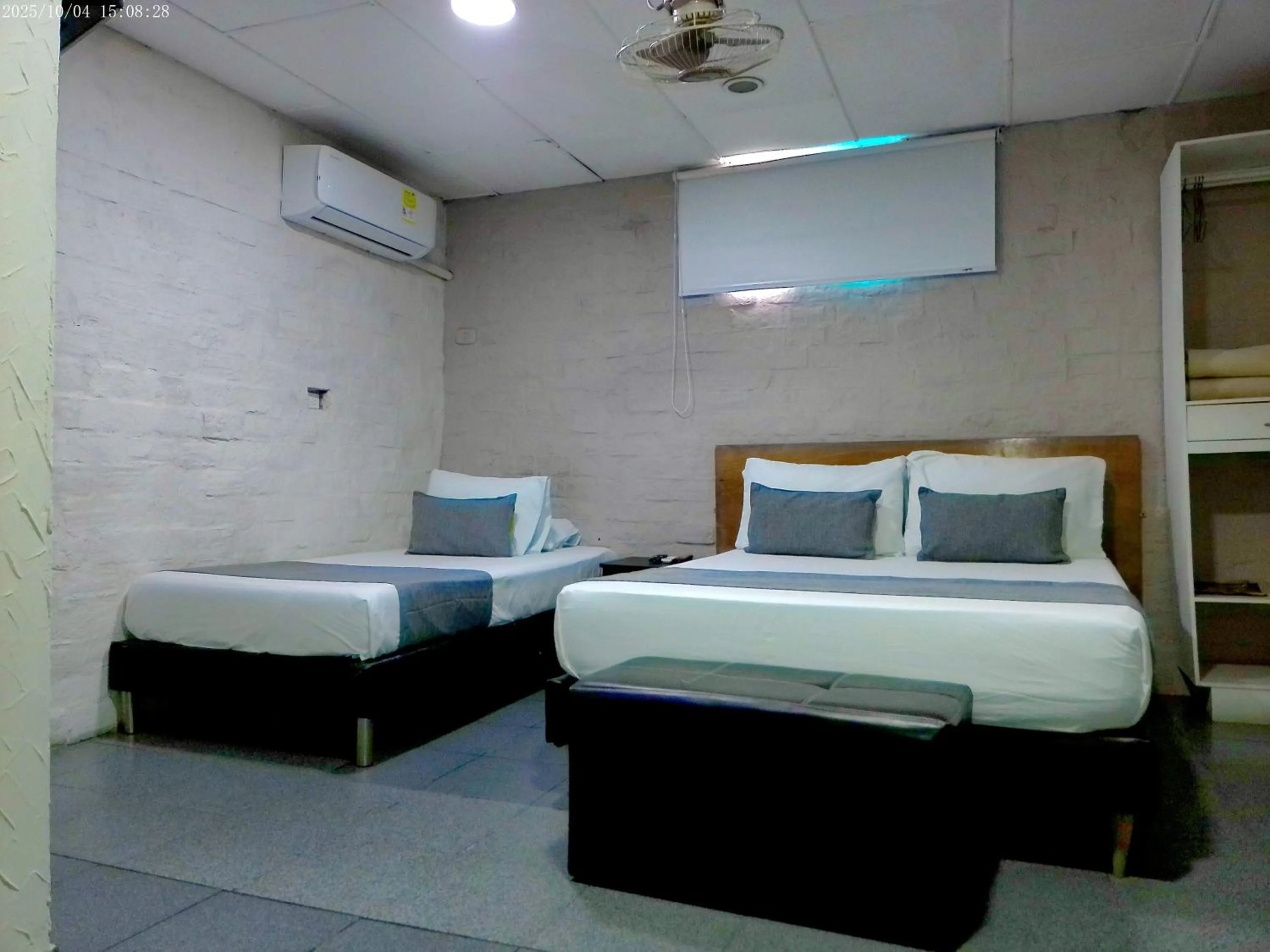 Bed in Hotel Casa Boston Inn by Finerh