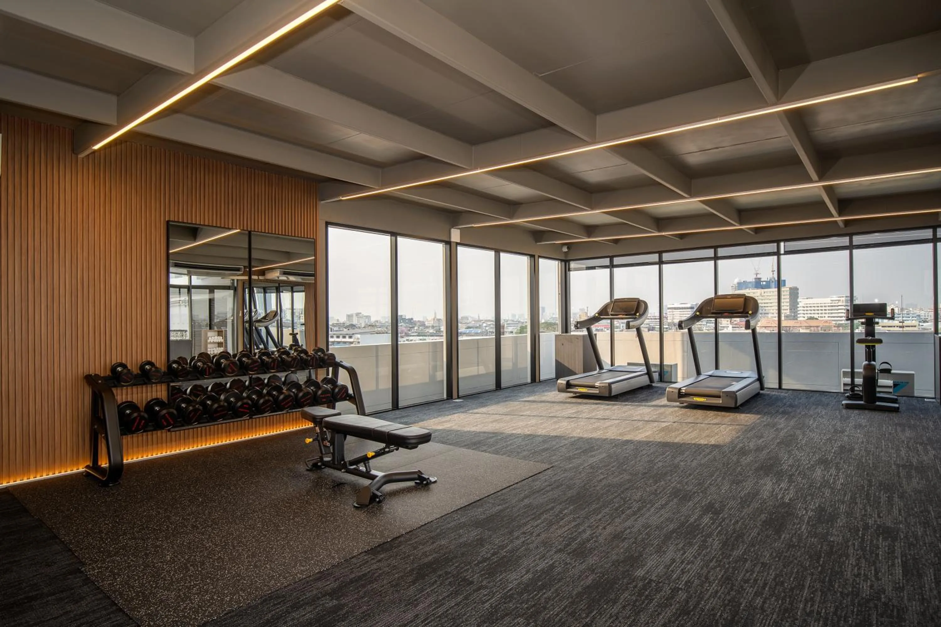 Fitness centre/facilities in Saan Hotel Sathorn