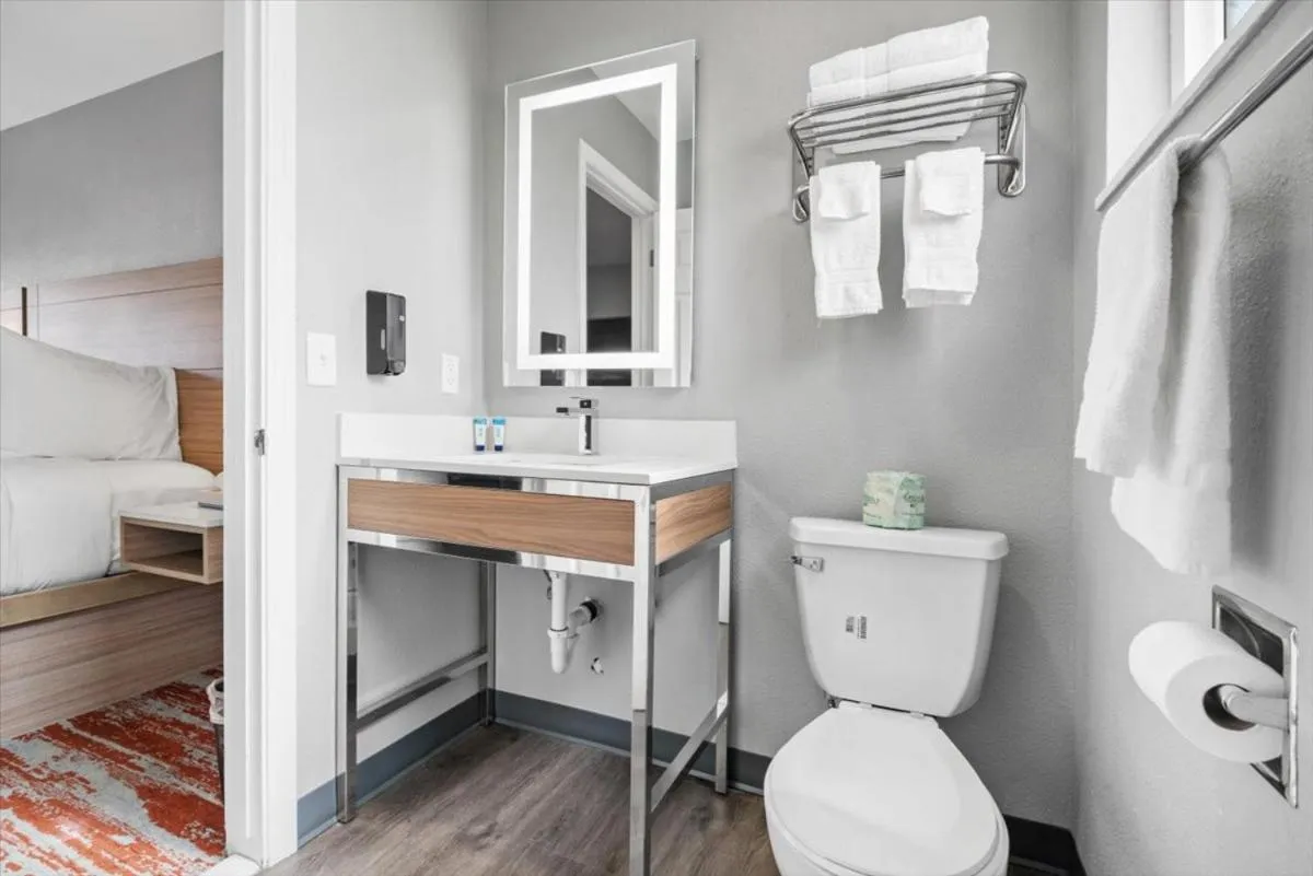 Bed in Cielo House Inn - Paso Robles