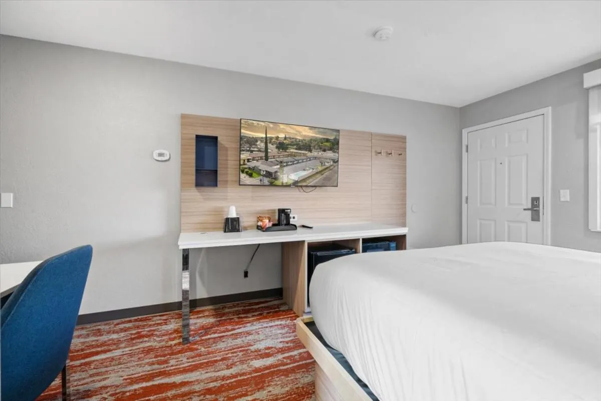 Bed in Cielo House Inn - Paso Robles