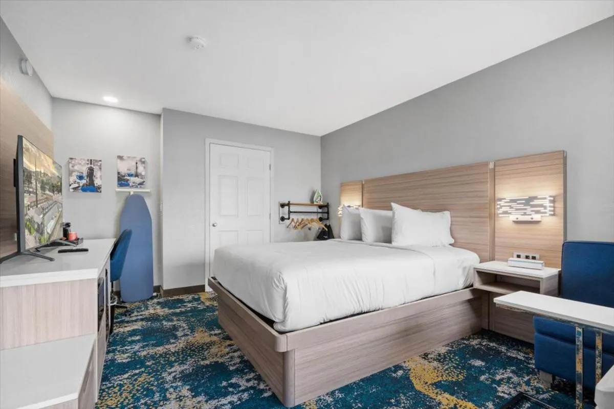 Bed in Cielo House Inn - Paso Robles