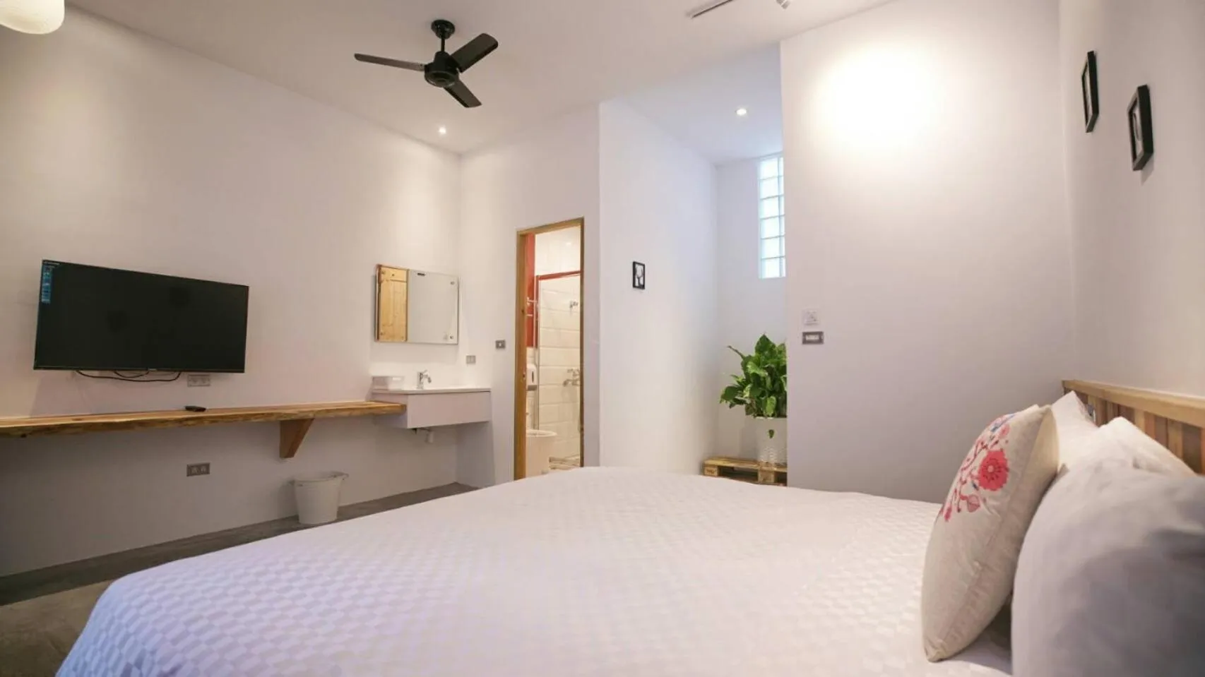 Bed in The Red Hotel