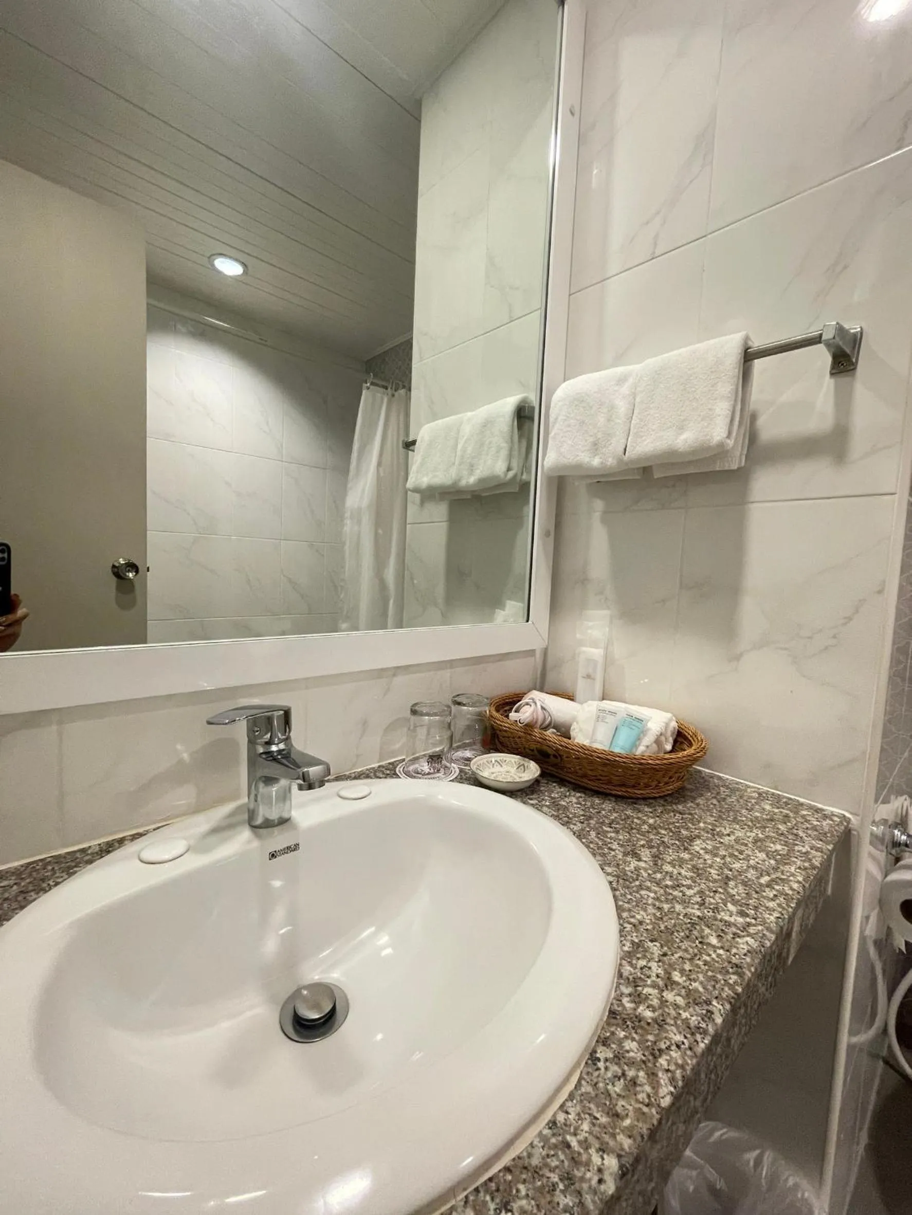 Bathroom in Wangcome Hotel