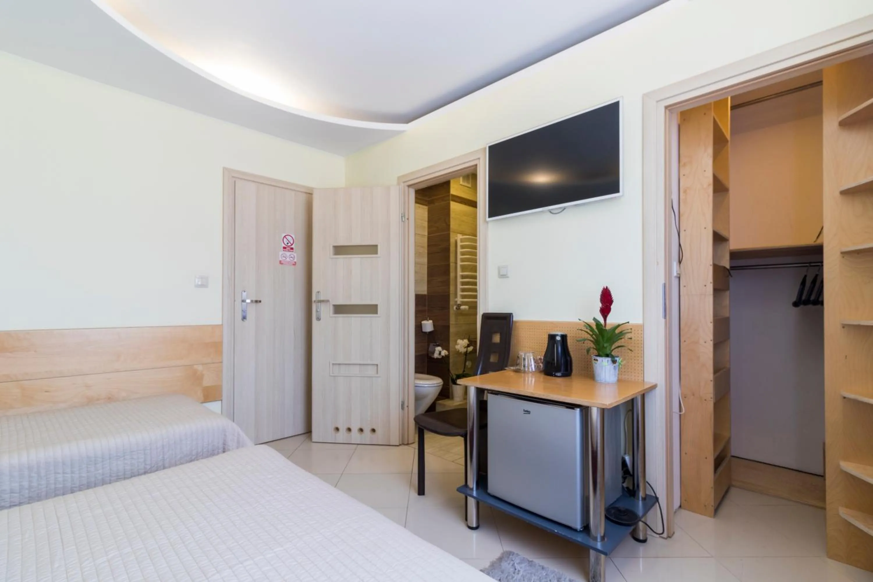 Photo of the whole room, Bed in Aida POKOJE GOŚCINNE GDAŃSK - ROOMS & FREE PARKING