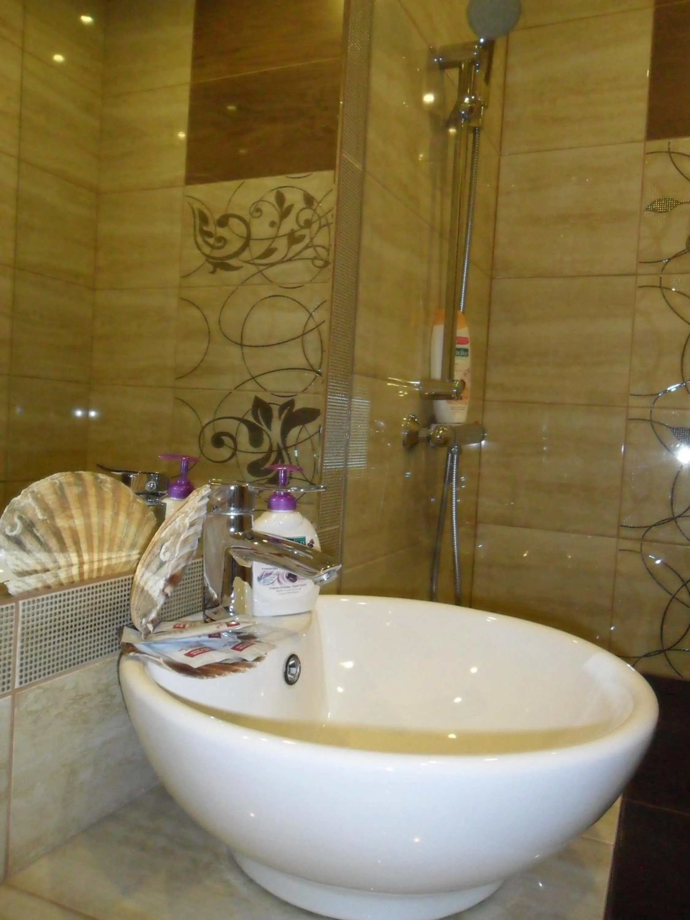 Bathroom in Aida POKOJE GOŚCINNE GDAŃSK - ROOMS & FREE PARKING