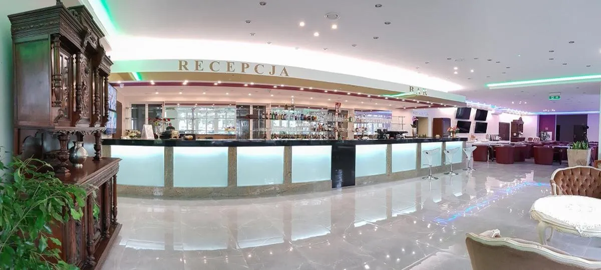 Property building in Hotel i Restauracja Chopin