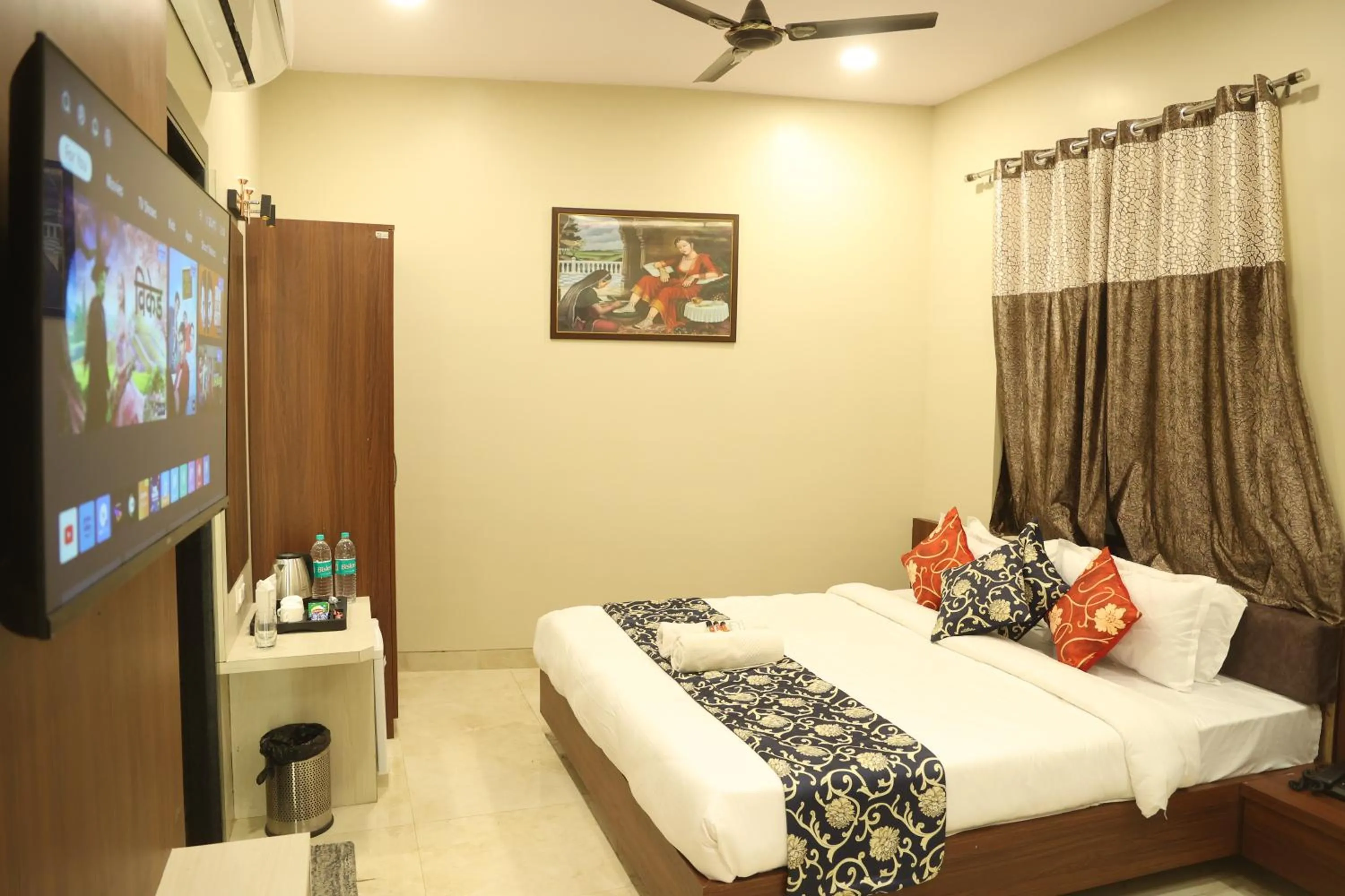 Bed in Shiv Hari heritage