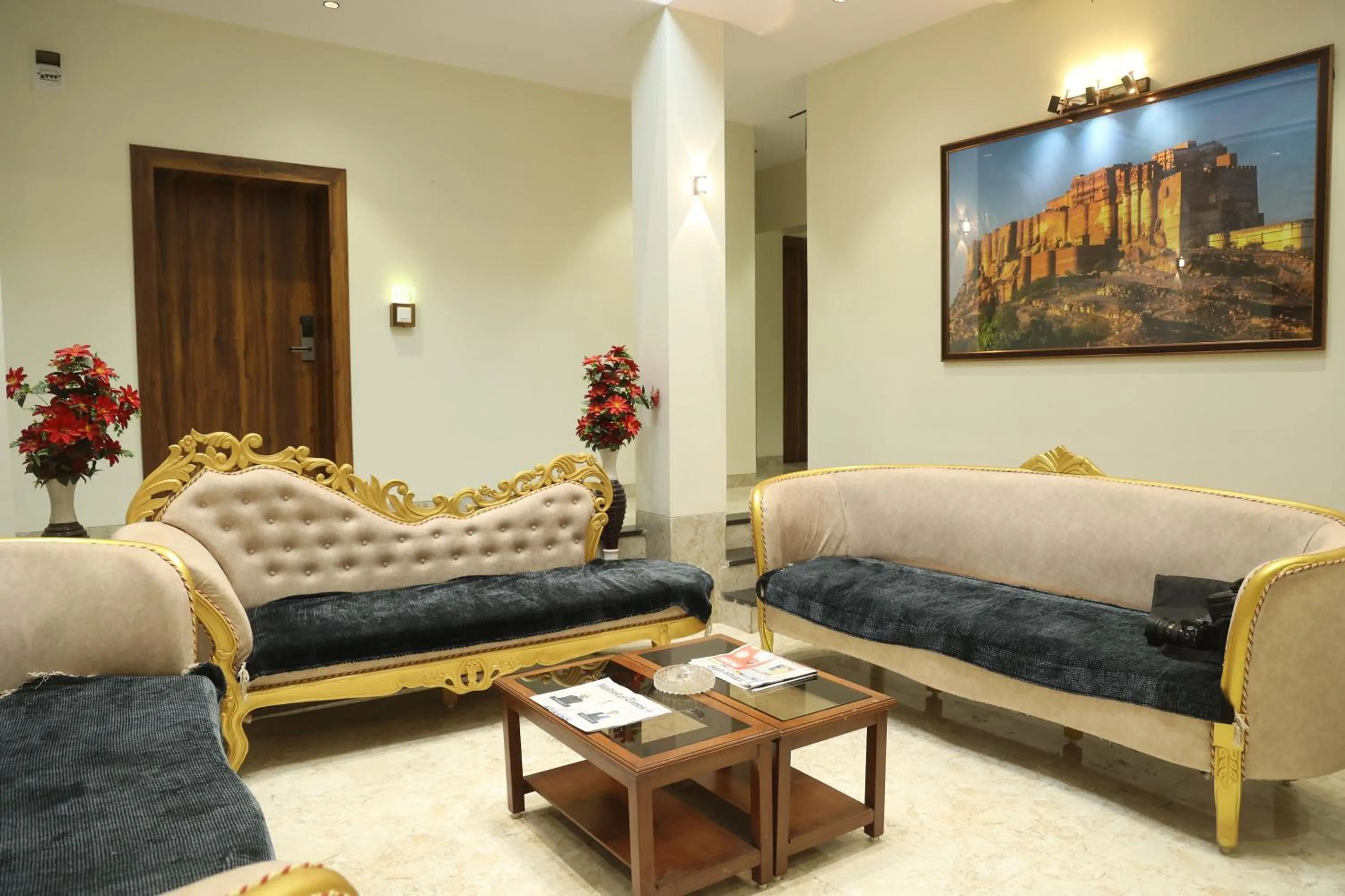 Communal lounge/ TV room in Shiv Hari heritage