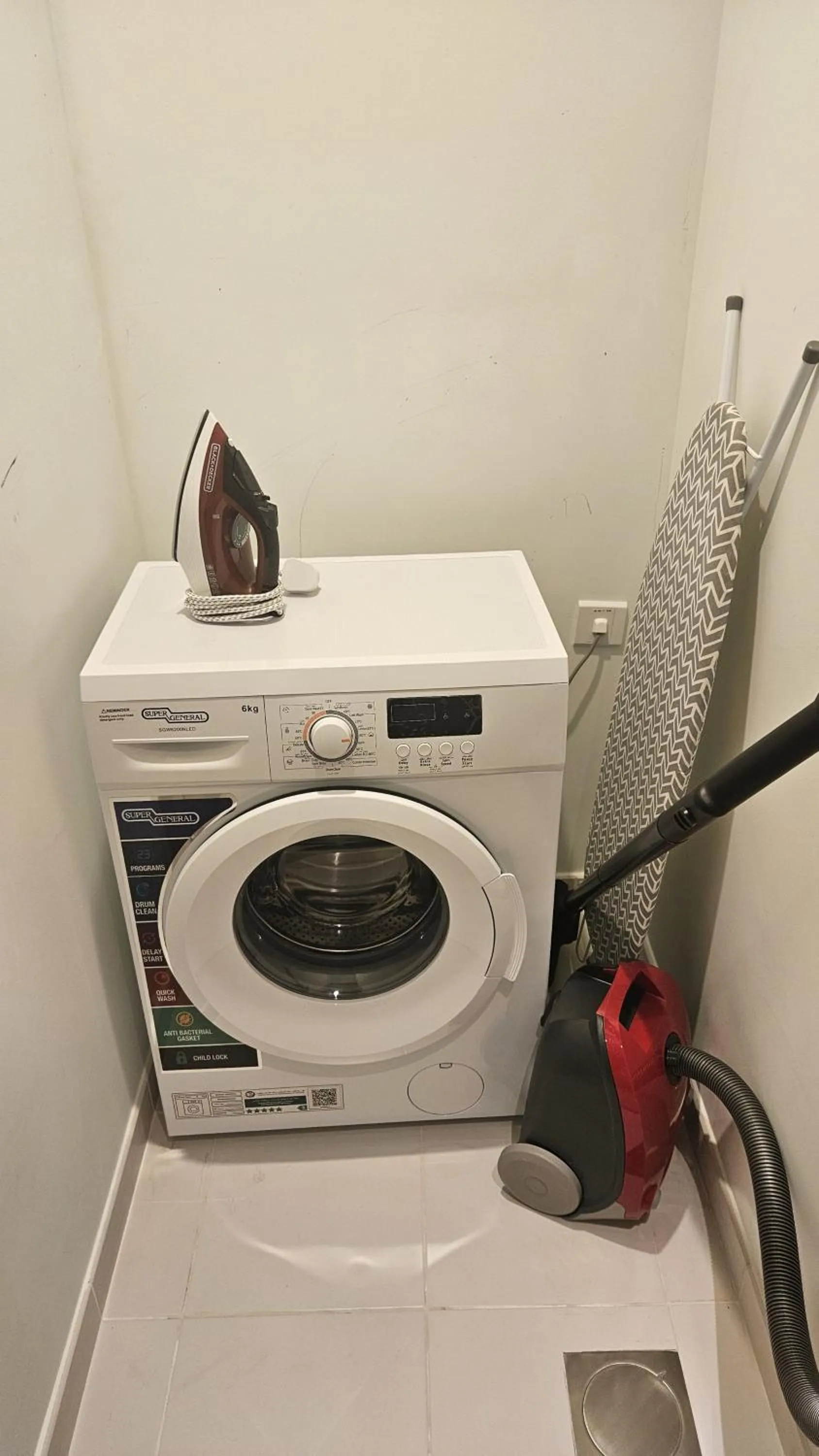 laundry in MH - Act One Act Two - 2BHK - REF2202