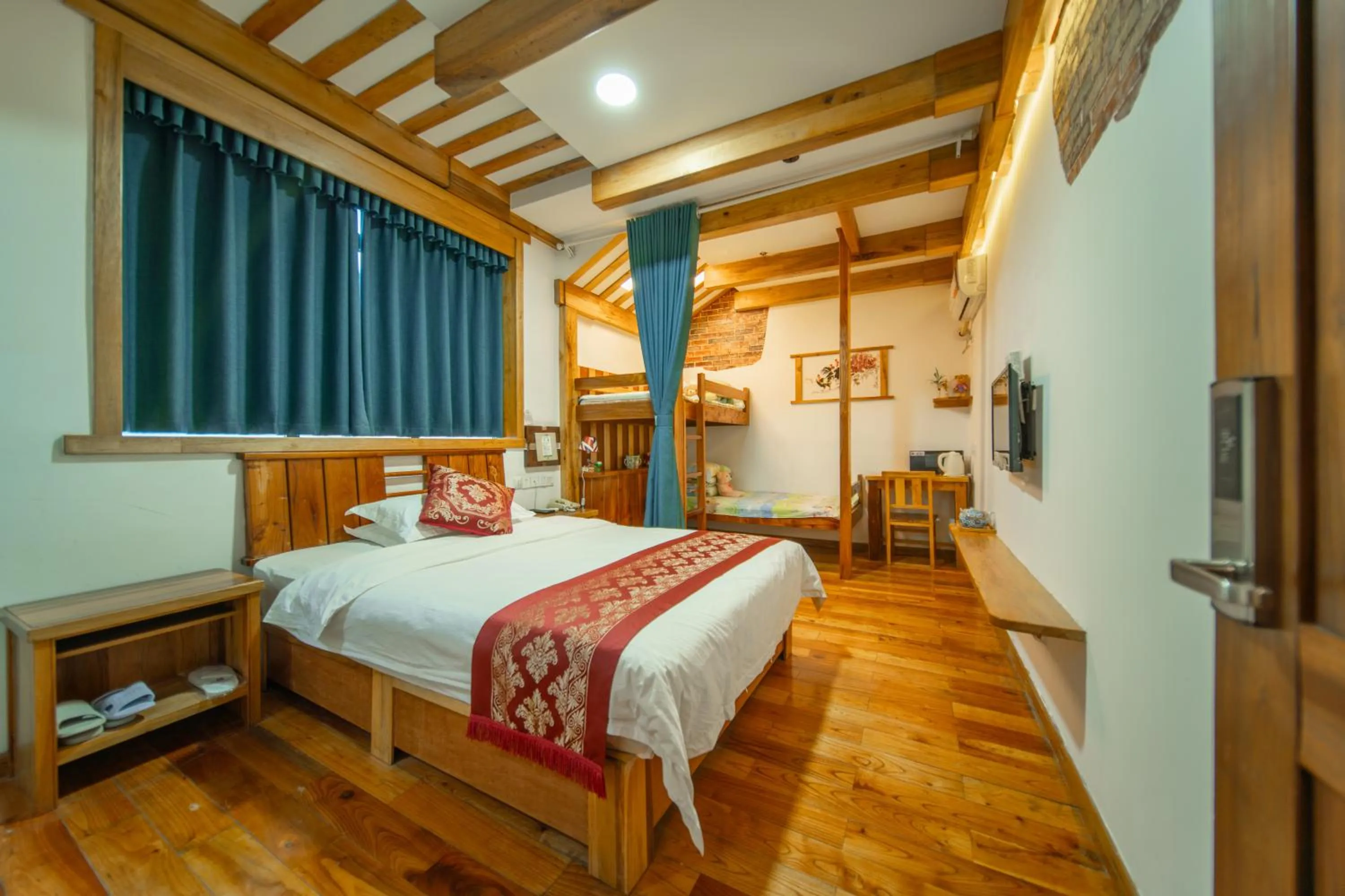 View (from property/room), Bed in Zhangjiajie Wangyi Inn