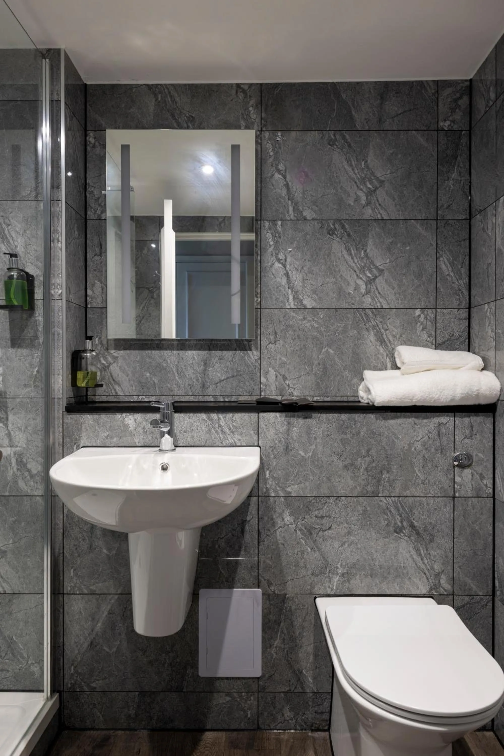 Bathroom in Whately Hall Hotel