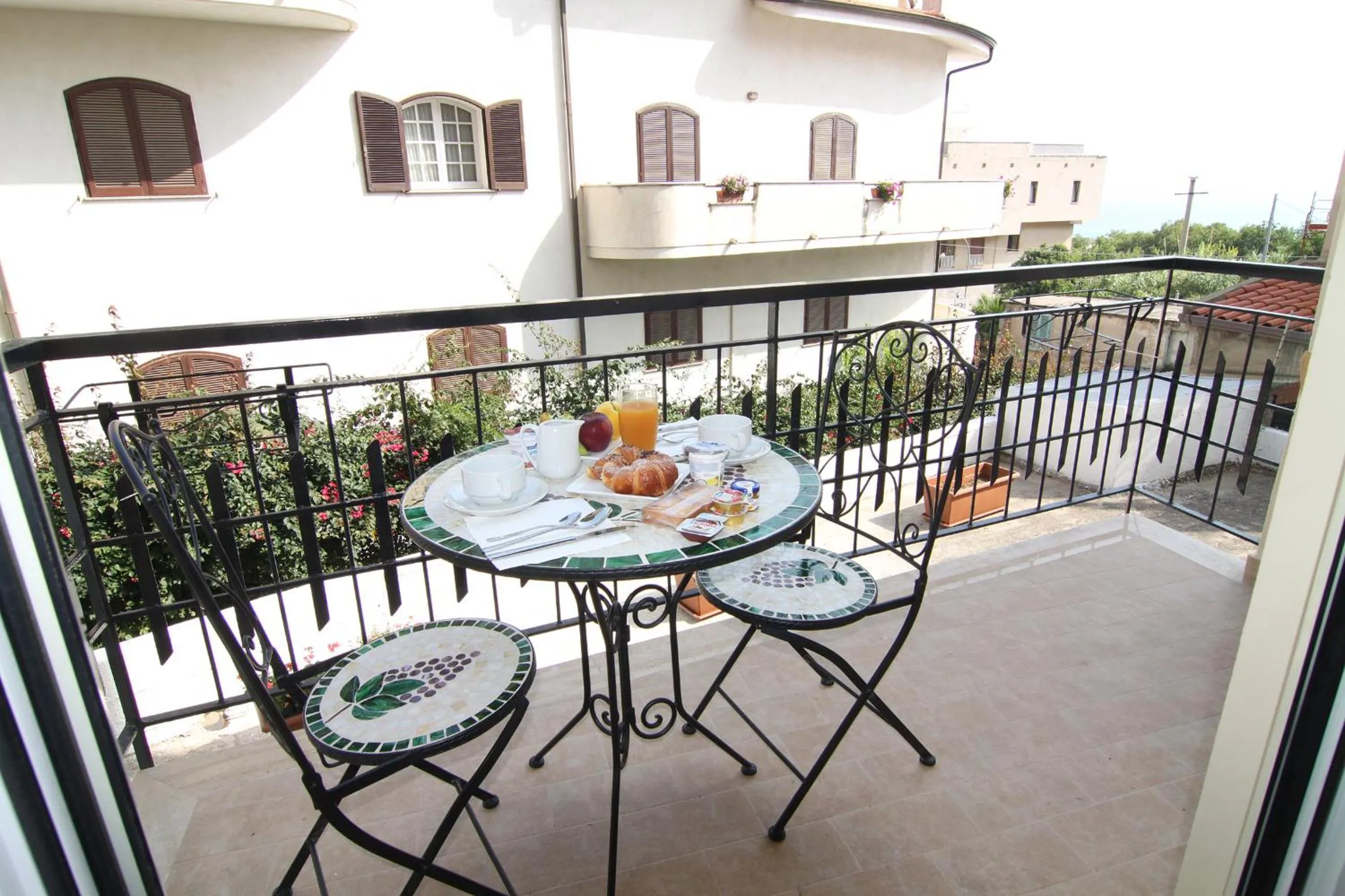 Patio in B&B Hortis Tropea