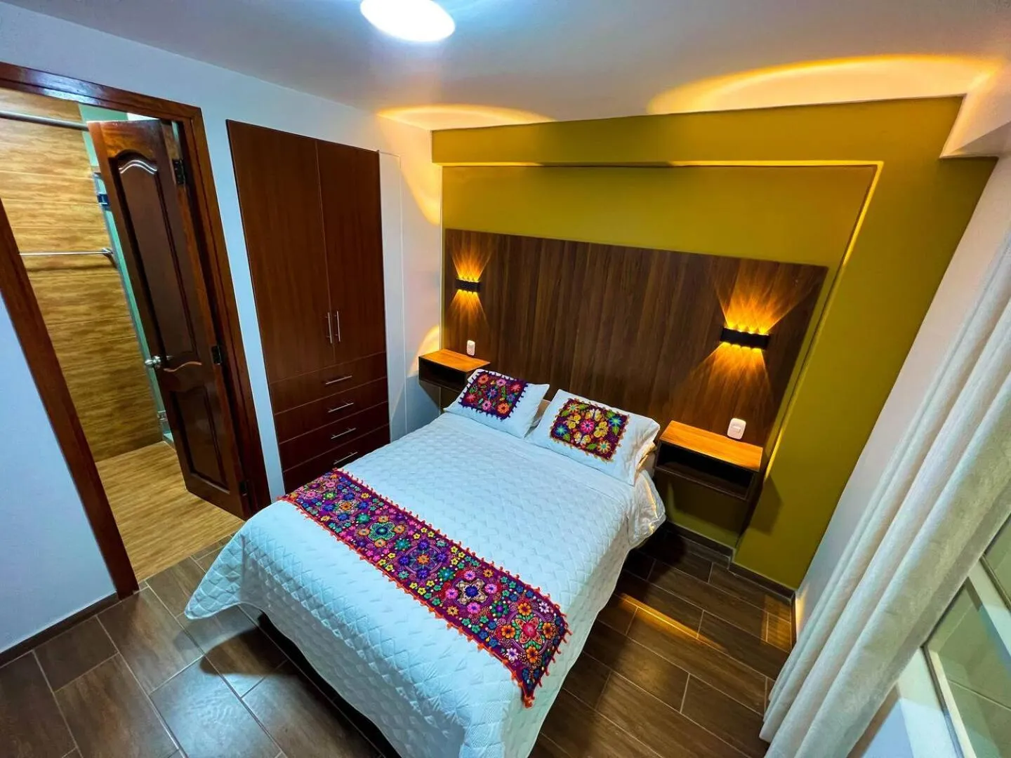 Bed in Velvet residence