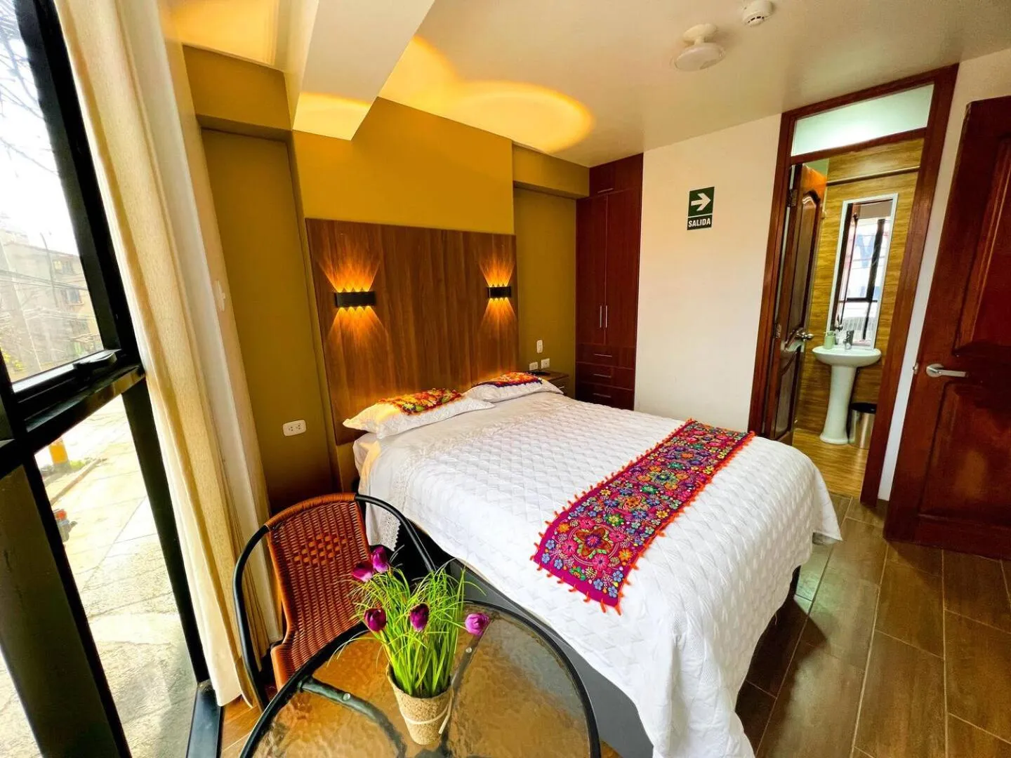 Bed in Velvet residence