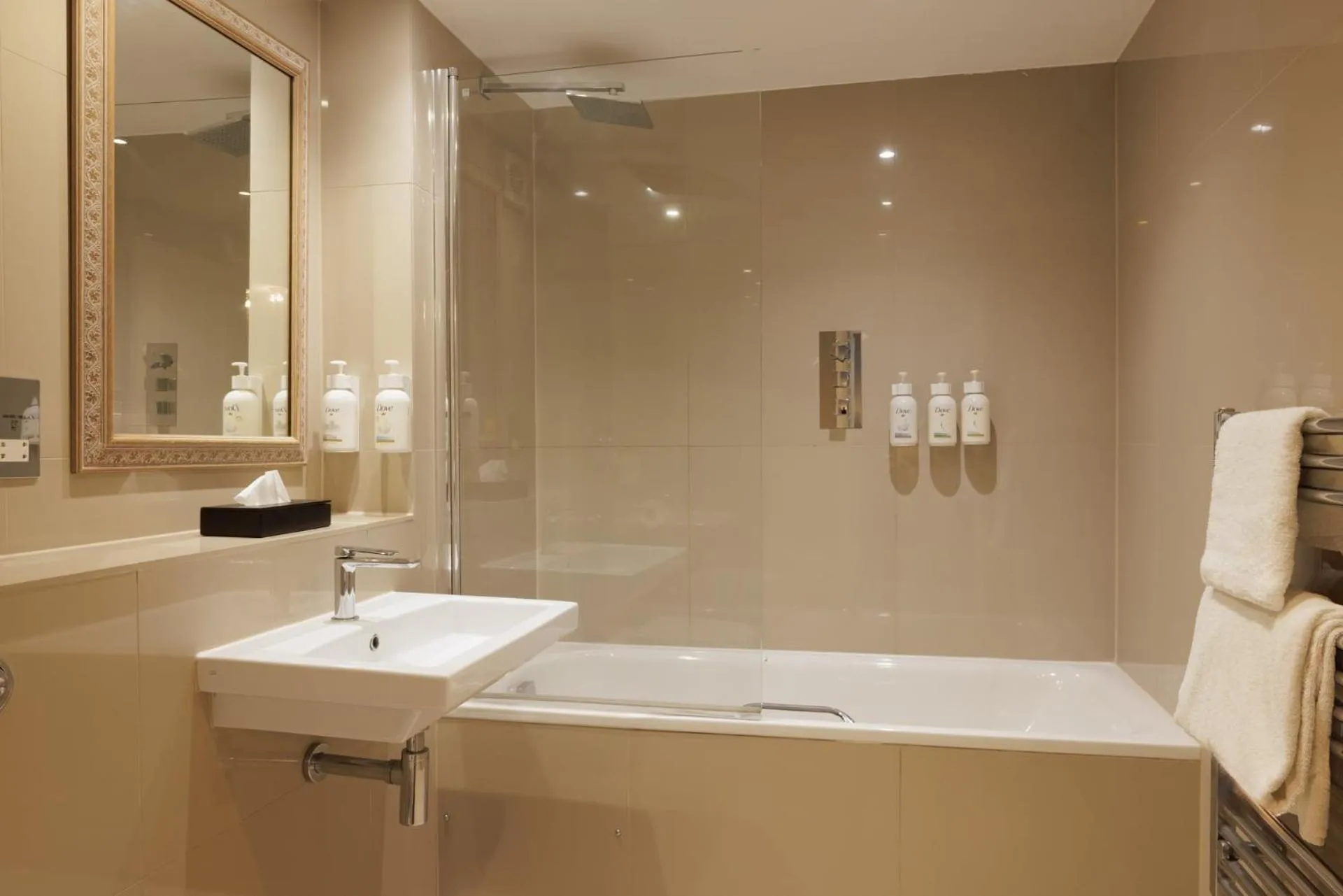 Bathroom in New Bath Hotel & Spa, a member of Radisson Individuals