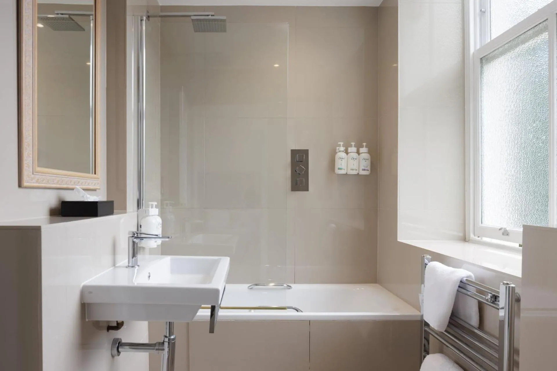 Shower in New Bath Hotel & Spa, a member of Radisson Individuals