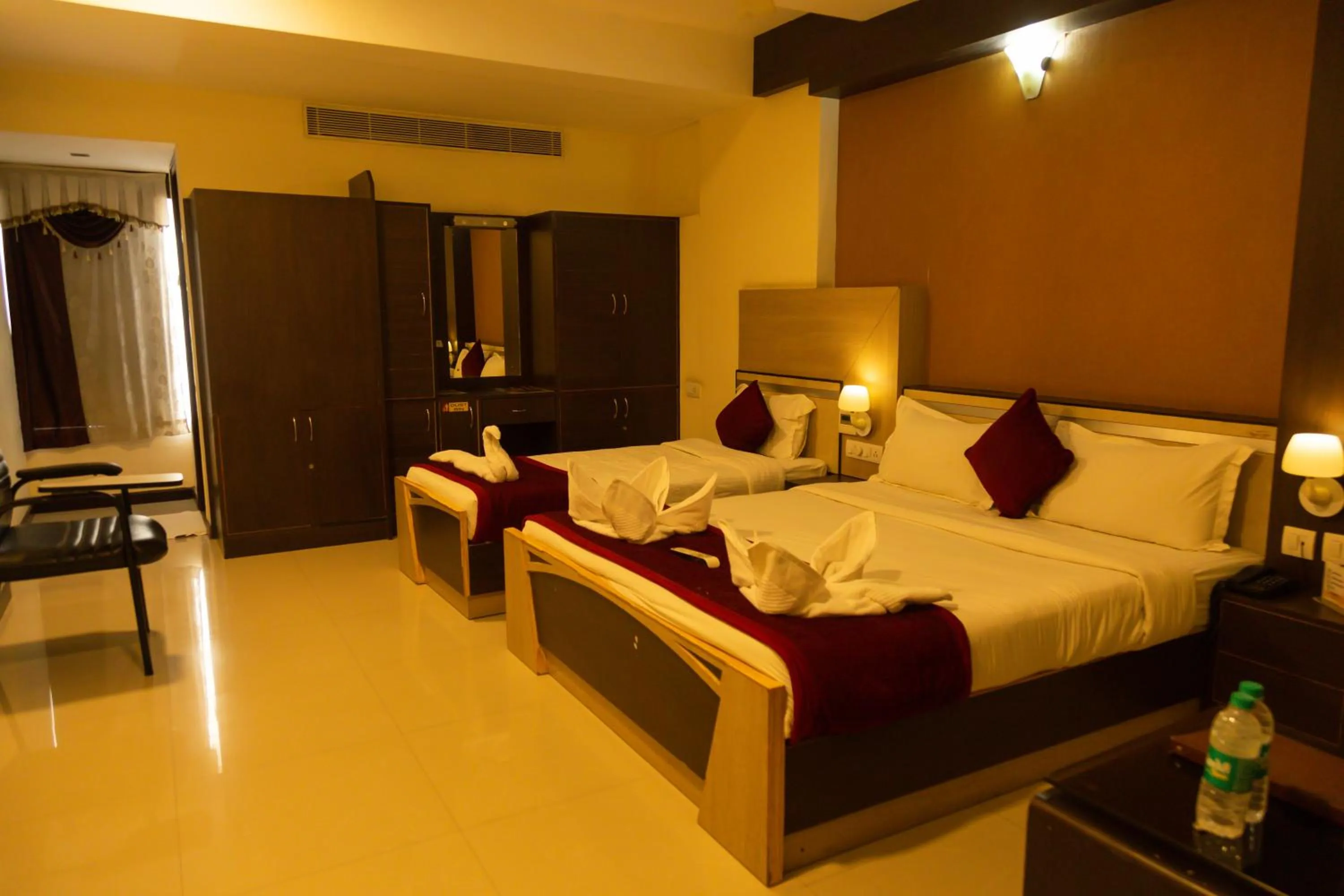 Bedroom, Bed in Hotel Rock Fort View